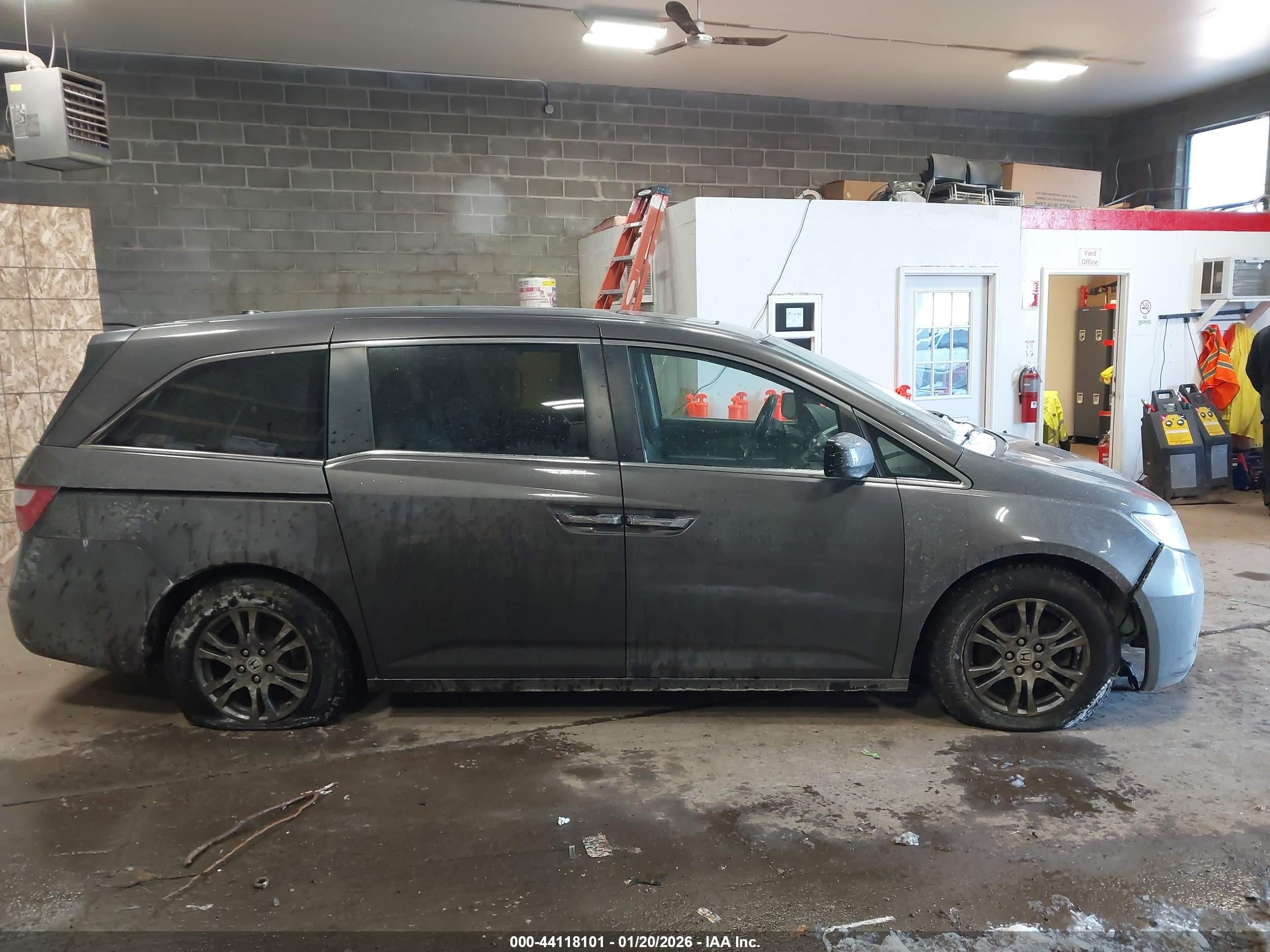 2013 Honda Odyssey Ex-l Gray vin: 5FNRL5H66DB030440