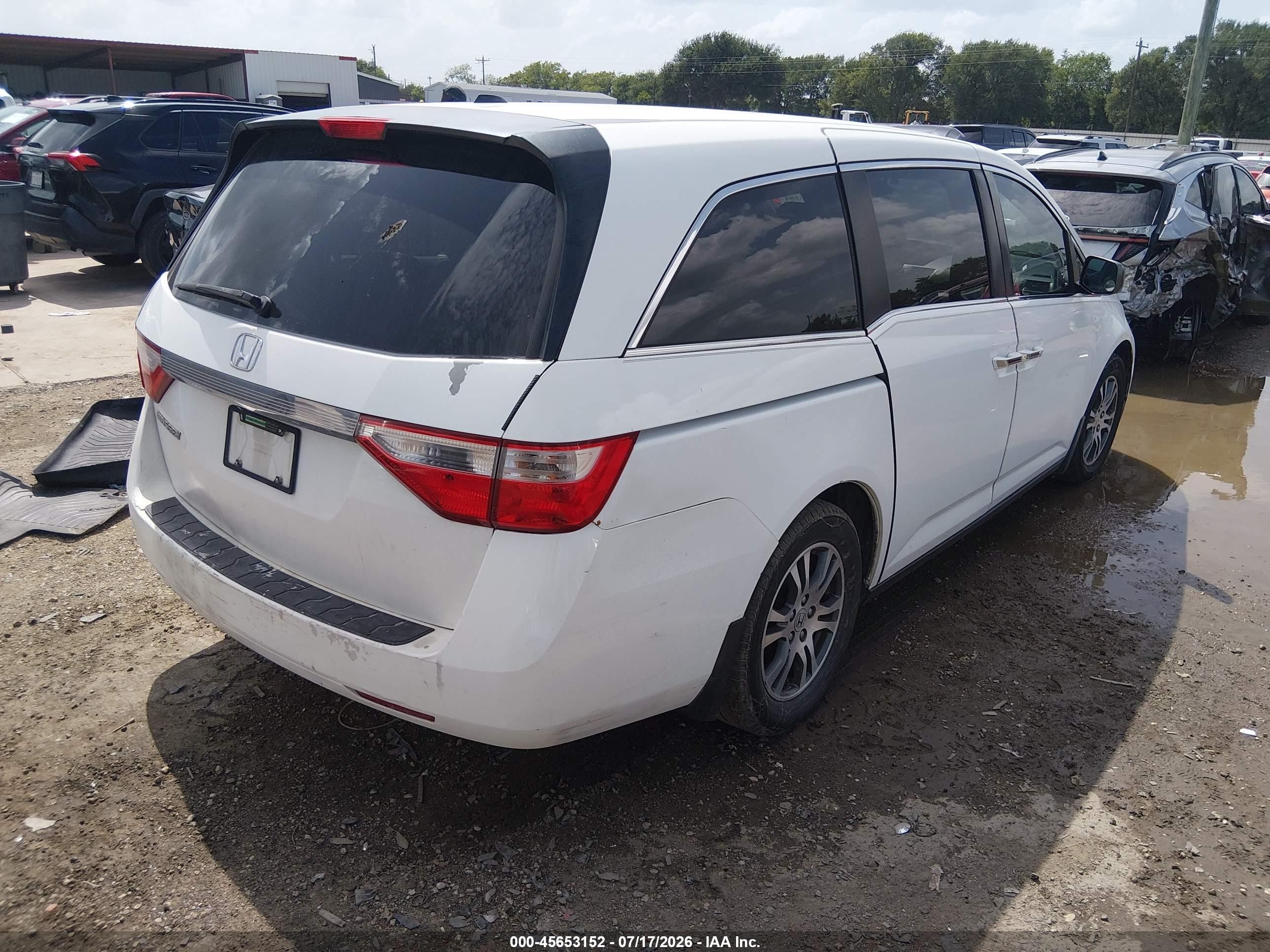 2013 Honda Odyssey Ex-l White vin: 5FNRL5H66DB057167