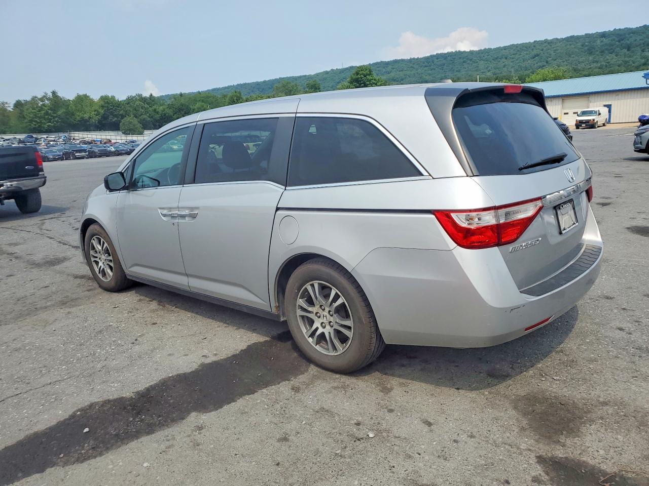 2013 Honda Odyssey Exl Silver vin: 5FNRL5H66DB080433