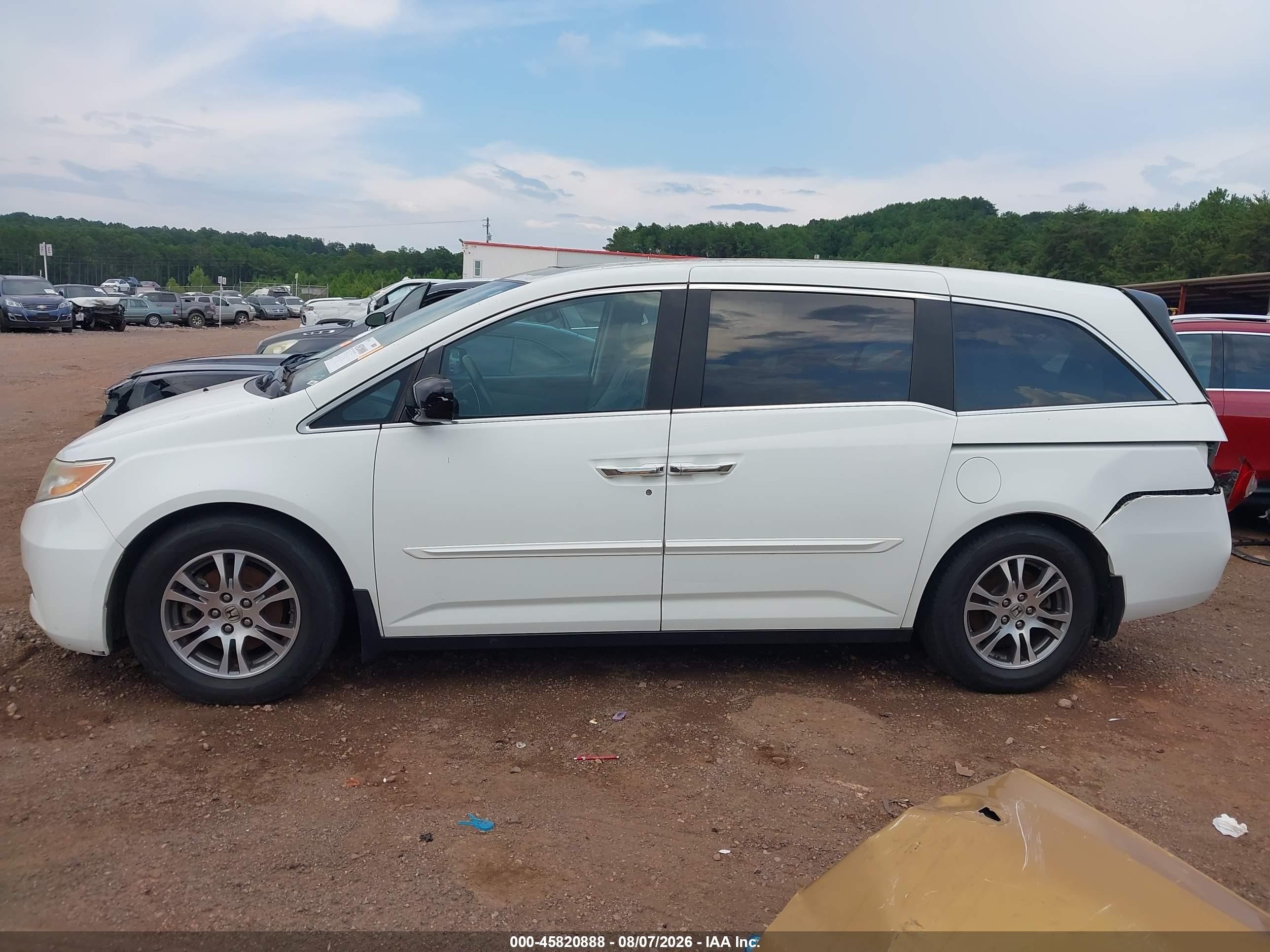 2013 Honda Odyssey Ex-l White vin: 5FNRL5H66DB090279