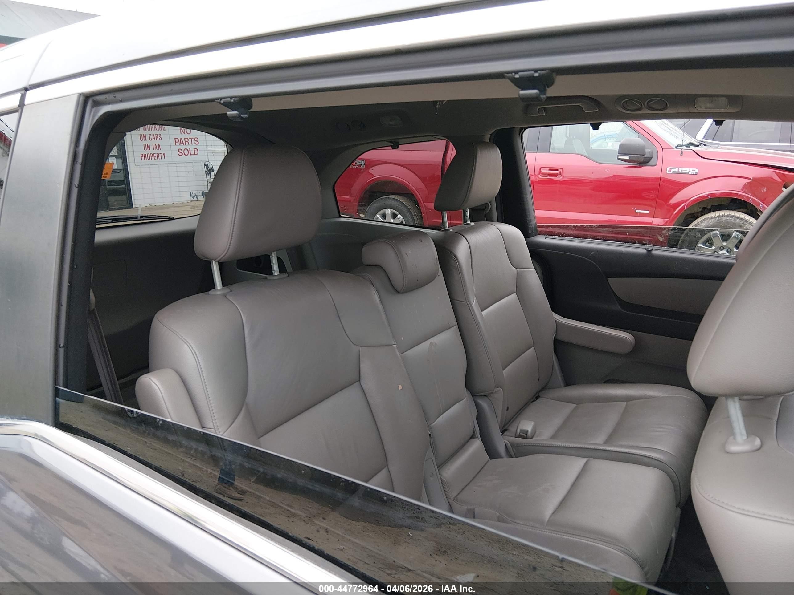 2014 Honda Odyssey Ex-l Gray vin: 5FNRL5H66EB018581