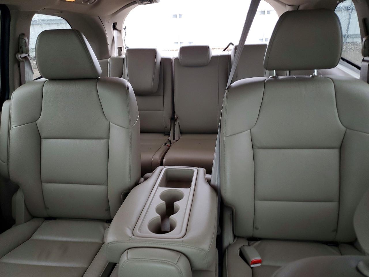 2014 Honda Odyssey Exl White vin: 5FNRL5H66EB027362