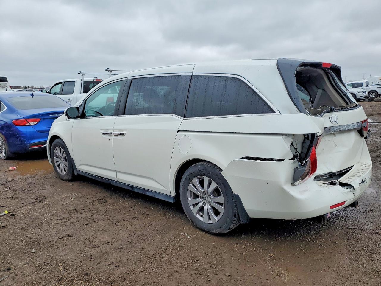 2014 Honda Odyssey Exl White vin: 5FNRL5H66EB027362