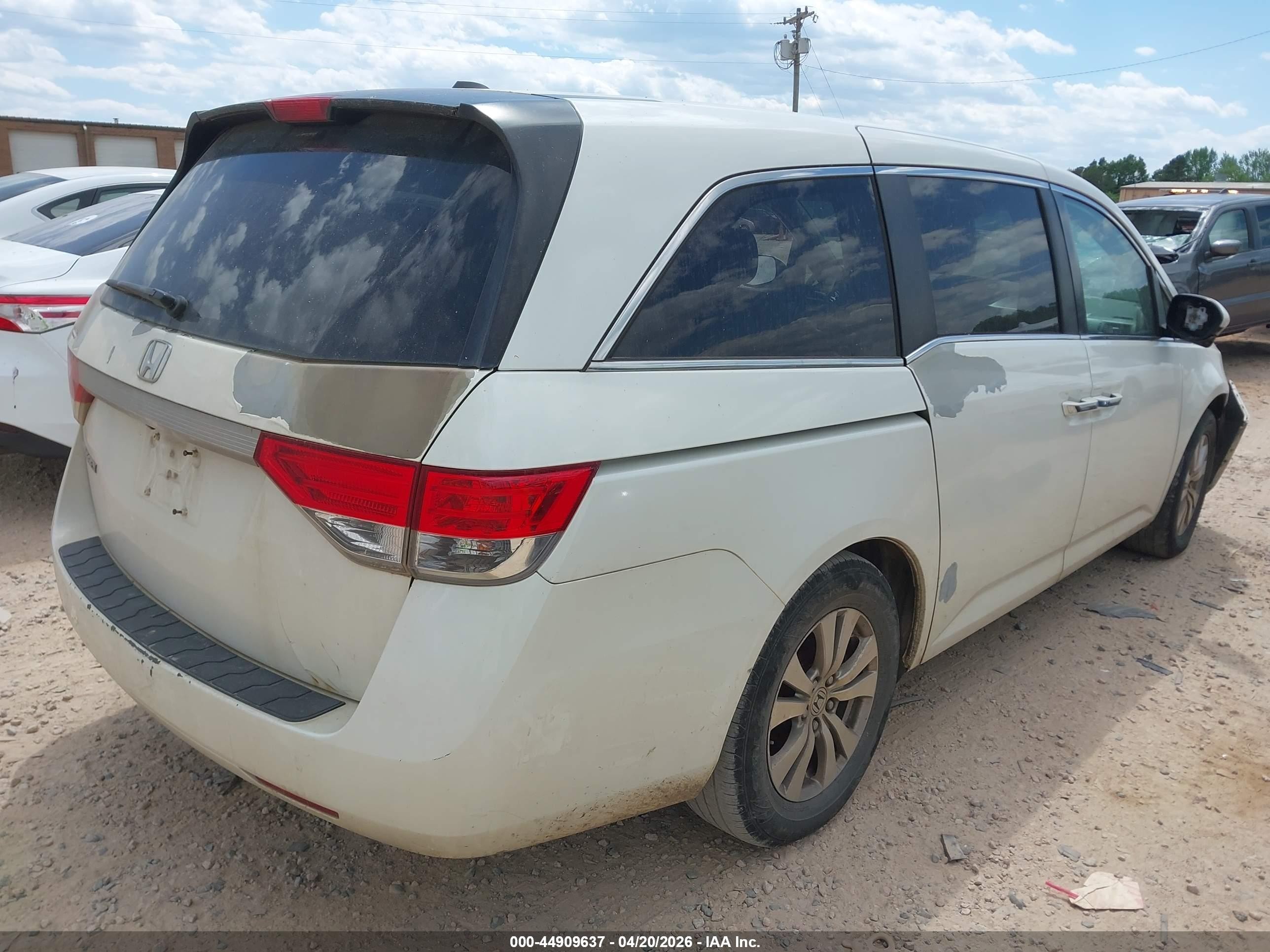 2014 Honda Odyssey Ex-l White vin: 5FNRL5H66EB041715