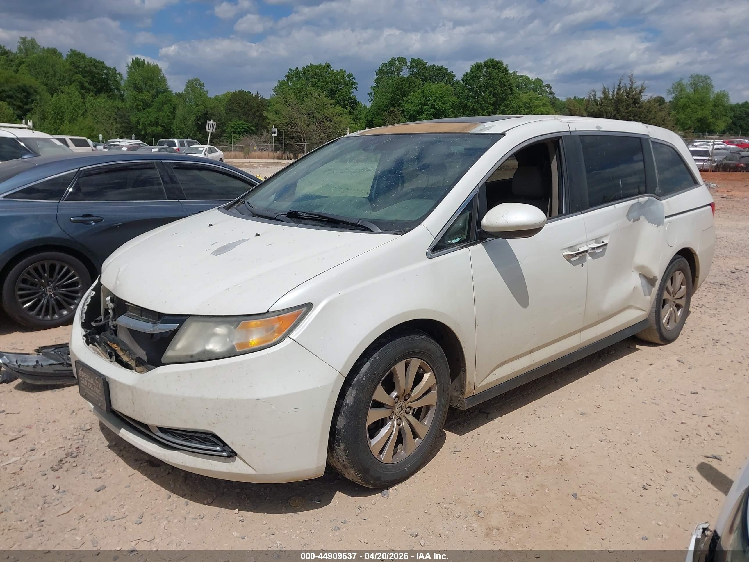 2014 Honda Odyssey Ex-l White vin: 5FNRL5H66EB041715