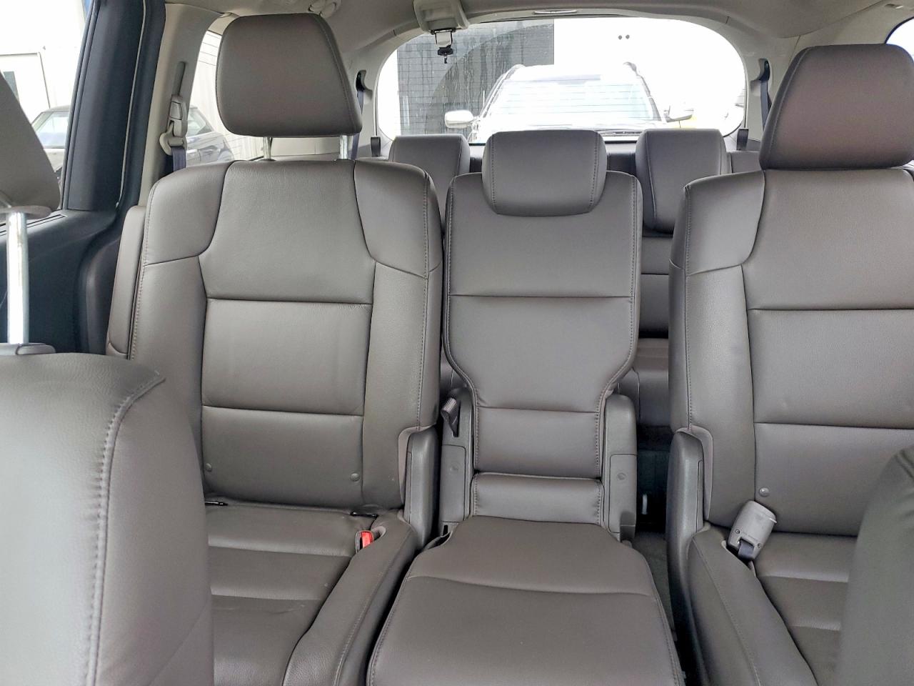 2014 Honda Odyssey Exl White vin: 5FNRL5H66EB130832