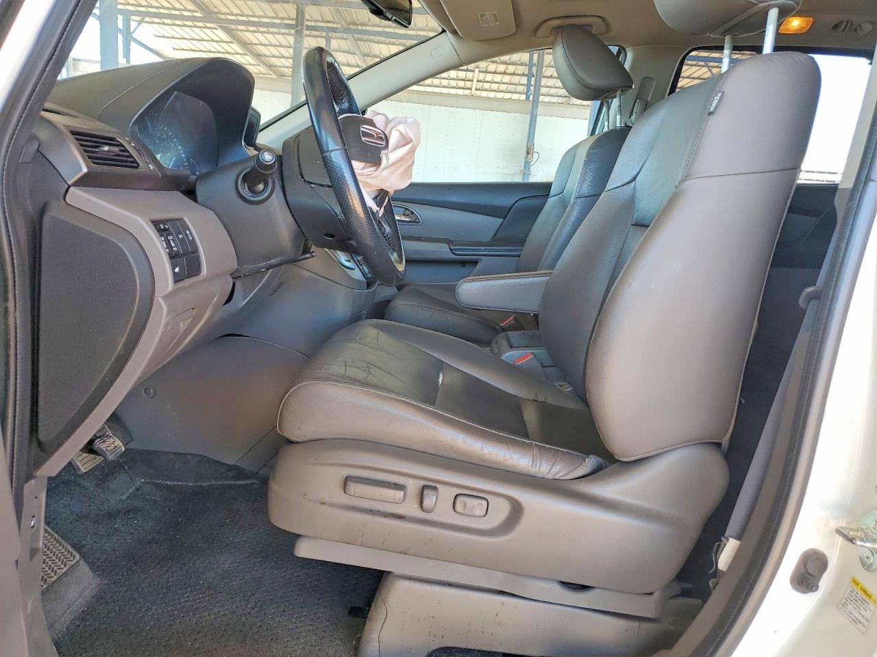 2014 Honda Odyssey Exl White vin: 5FNRL5H66EB131589