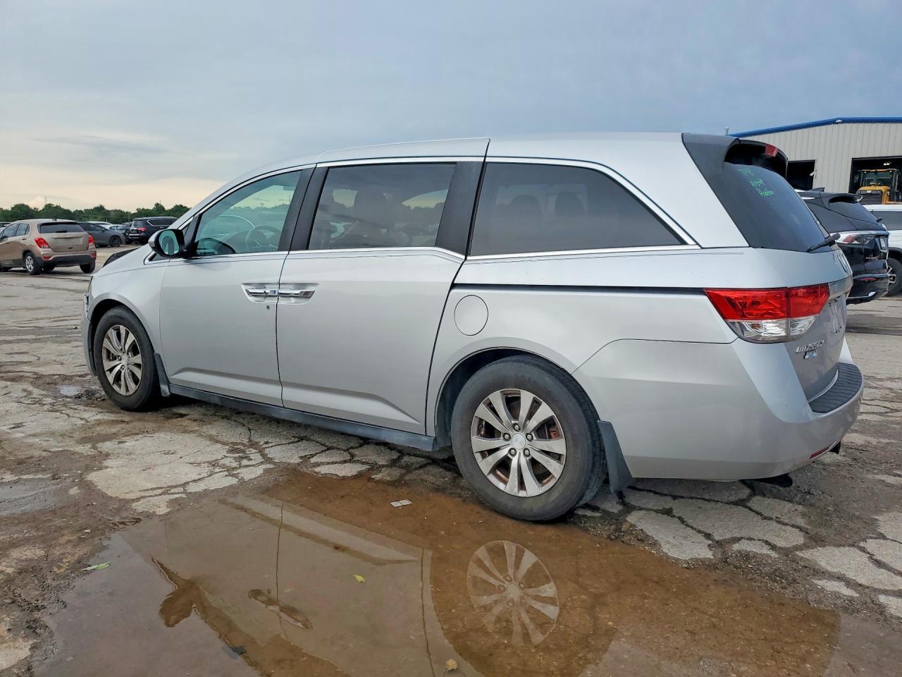 2015 Honda Odyssey Exl Silver vin: 5FNRL5H66FB057074