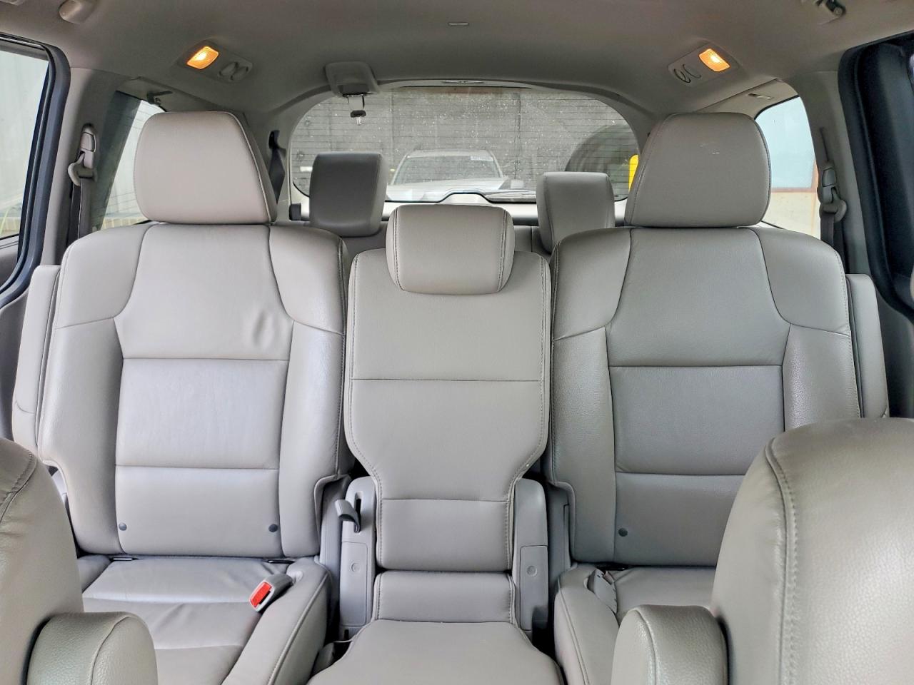 2015 Honda Odyssey Exl Blue vin: 5FNRL5H66FB059150