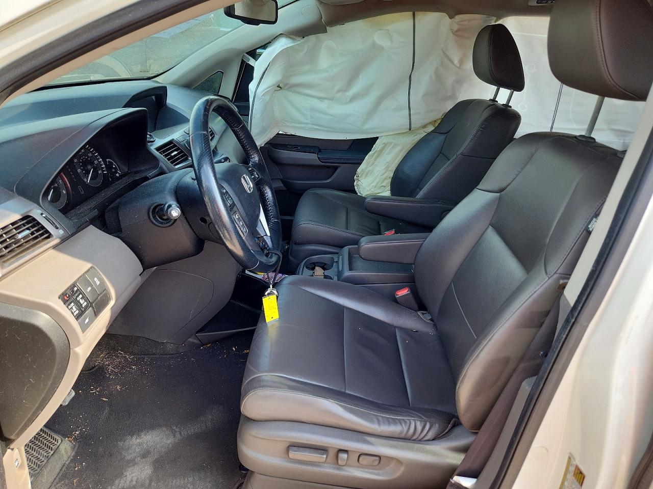 2015 Honda Odyssey Exl White vin: 5FNRL5H66FB102403