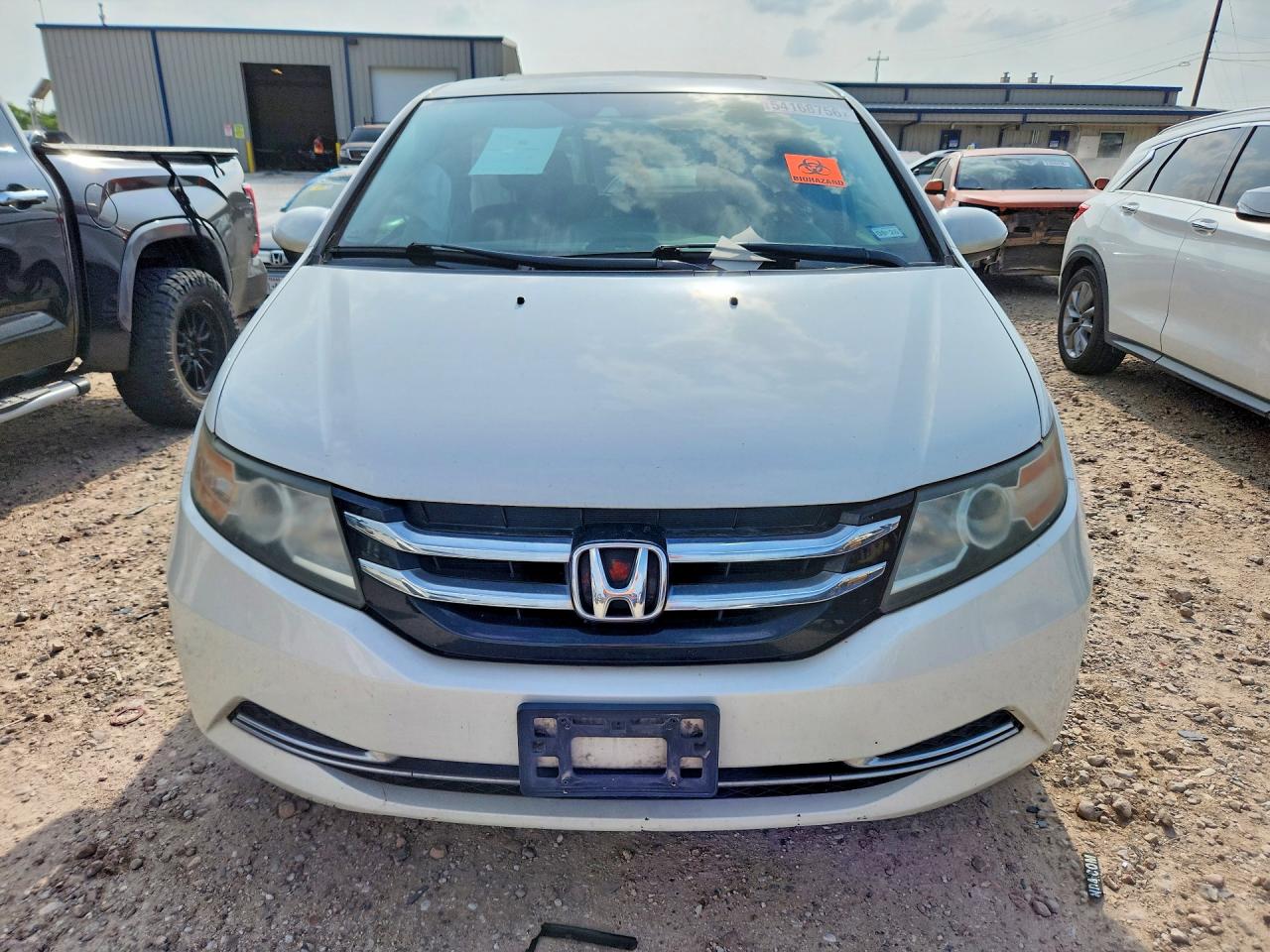2015 Honda Odyssey Exl White vin: 5FNRL5H66FB102403