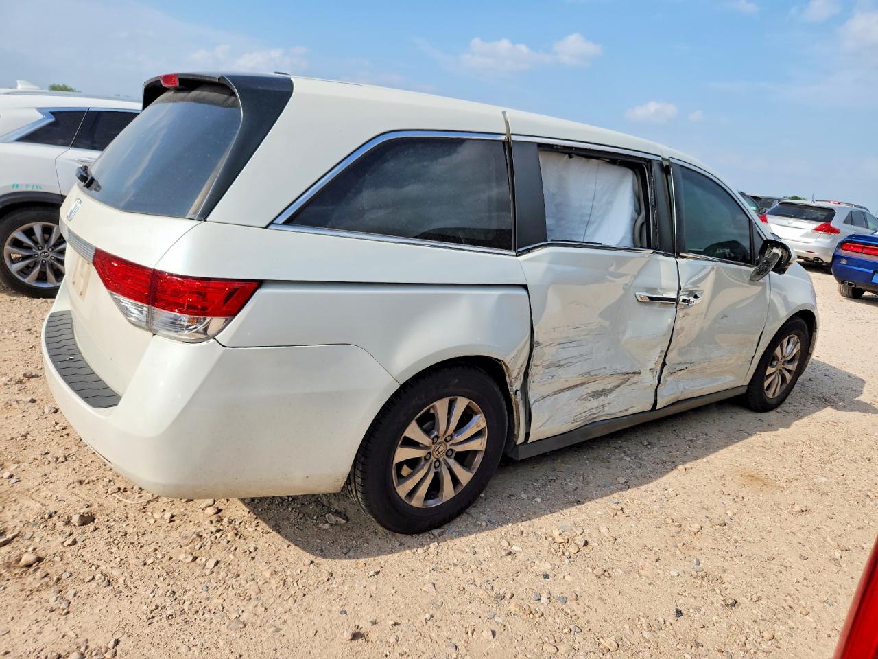 2015 Honda Odyssey Exl White vin: 5FNRL5H66FB102403