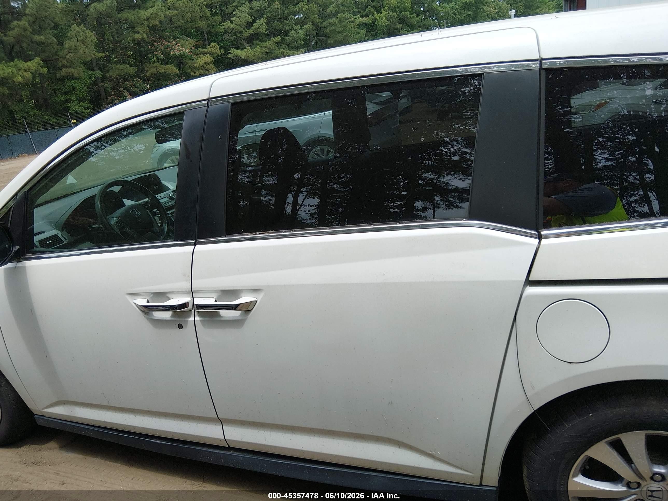2015 Honda Odyssey Ex-l Белый vin: 5FNRL5H66FB111148