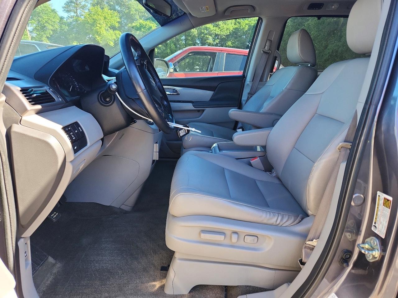 2016 Honda Odyssey Exl Серебряный vin: 5FNRL5H66GB106825