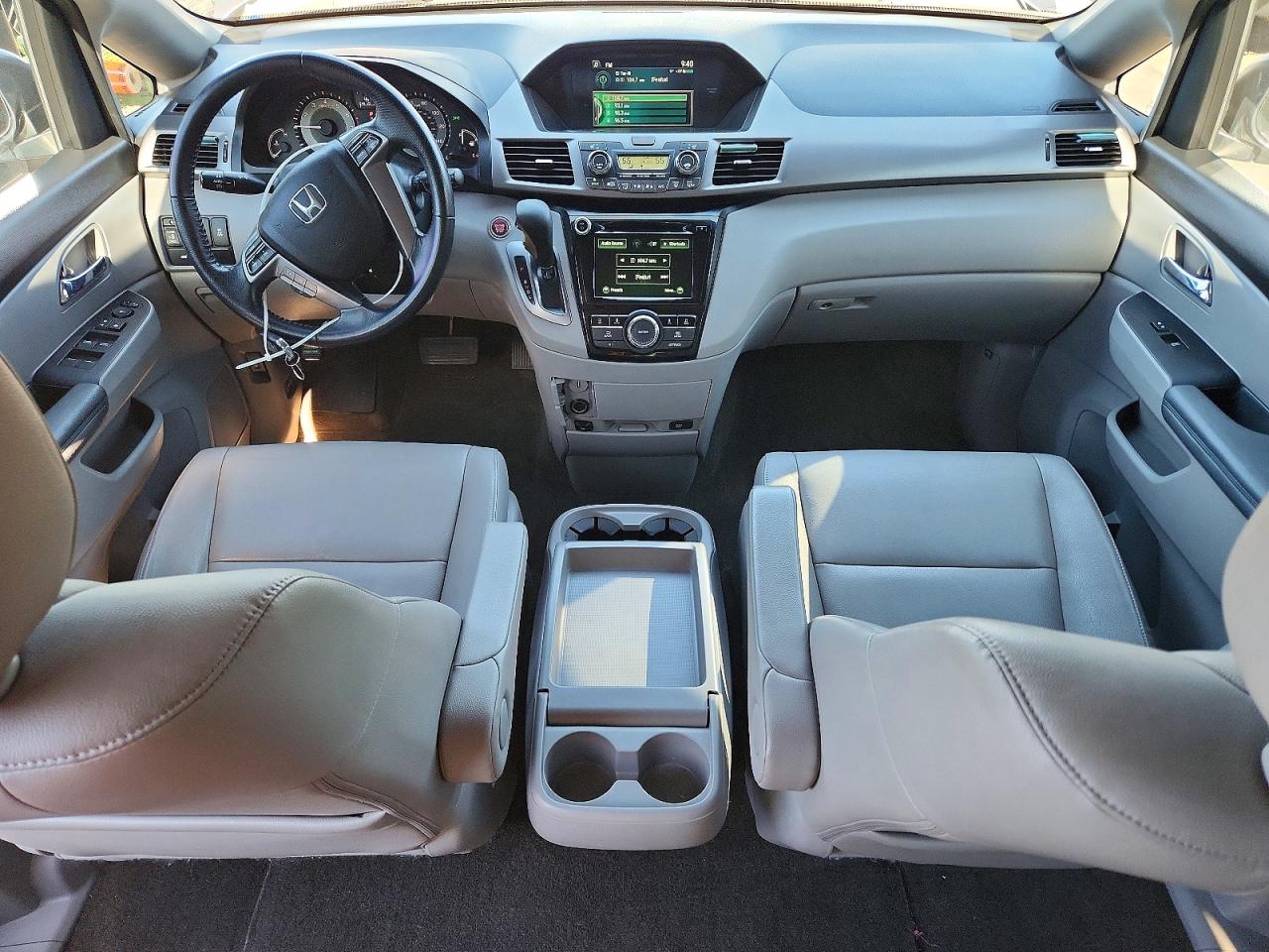 2016 Honda Odyssey Exl Серебряный vin: 5FNRL5H66GB106825
