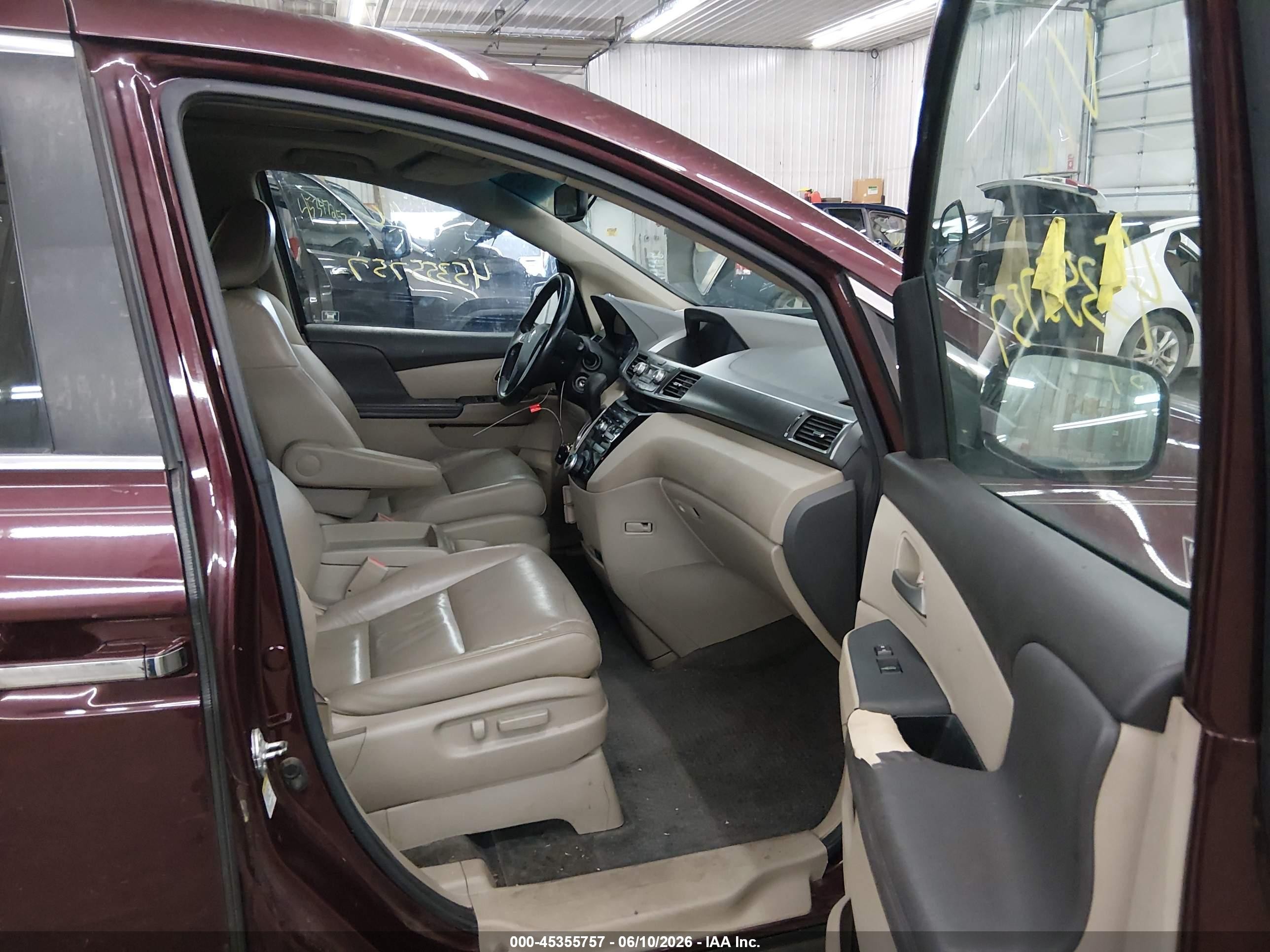 2011 Honda Odyssey Ex-l Maroon vin: 5FNRL5H67BB018312