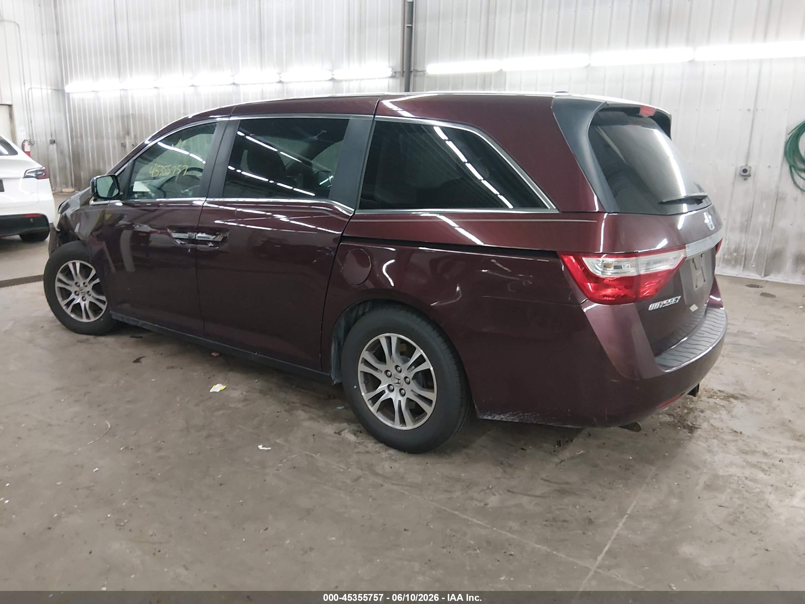 2011 Honda Odyssey Ex-l Maroon vin: 5FNRL5H67BB018312
