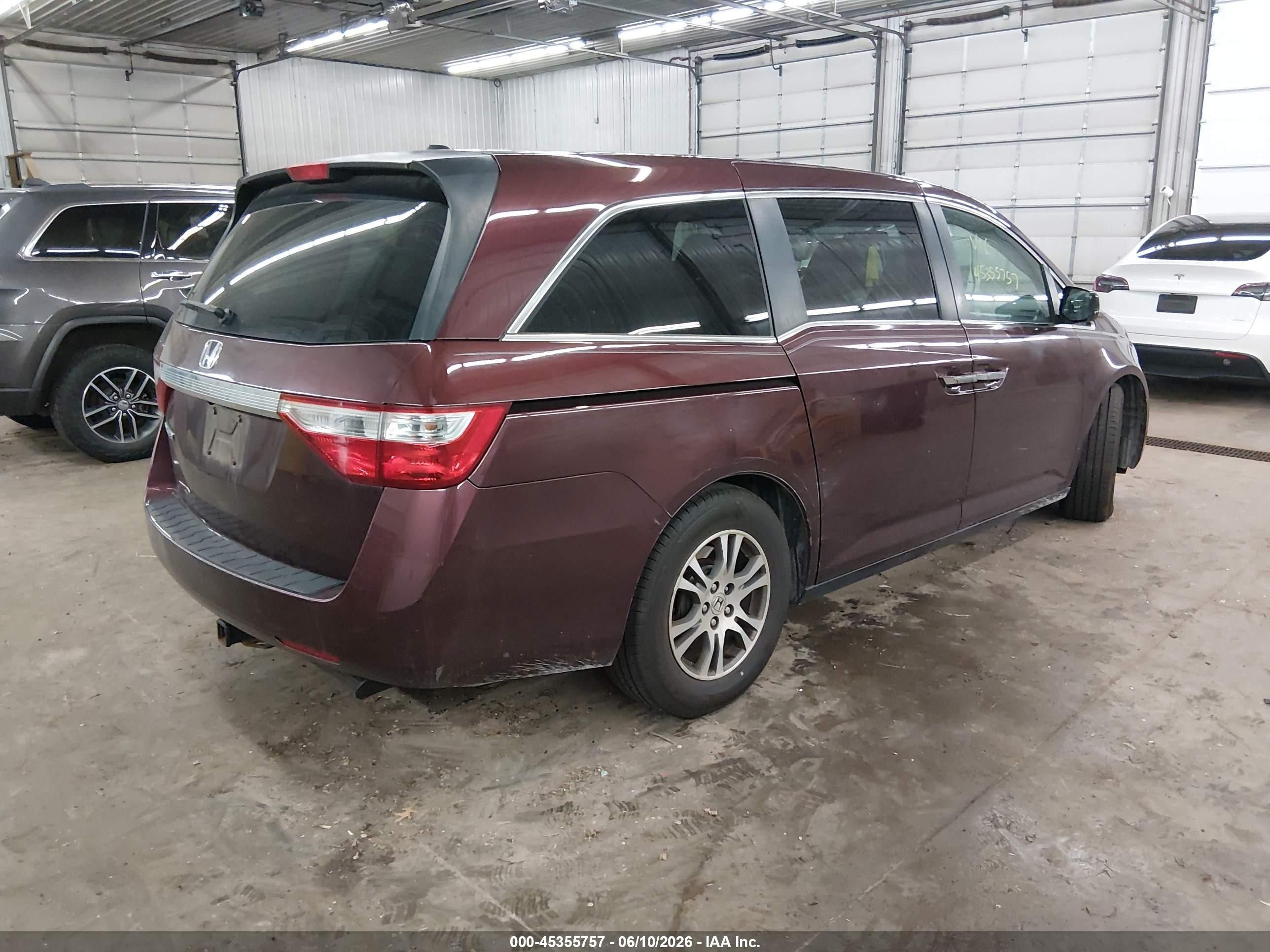 2011 Honda Odyssey Ex-l Maroon vin: 5FNRL5H67BB018312