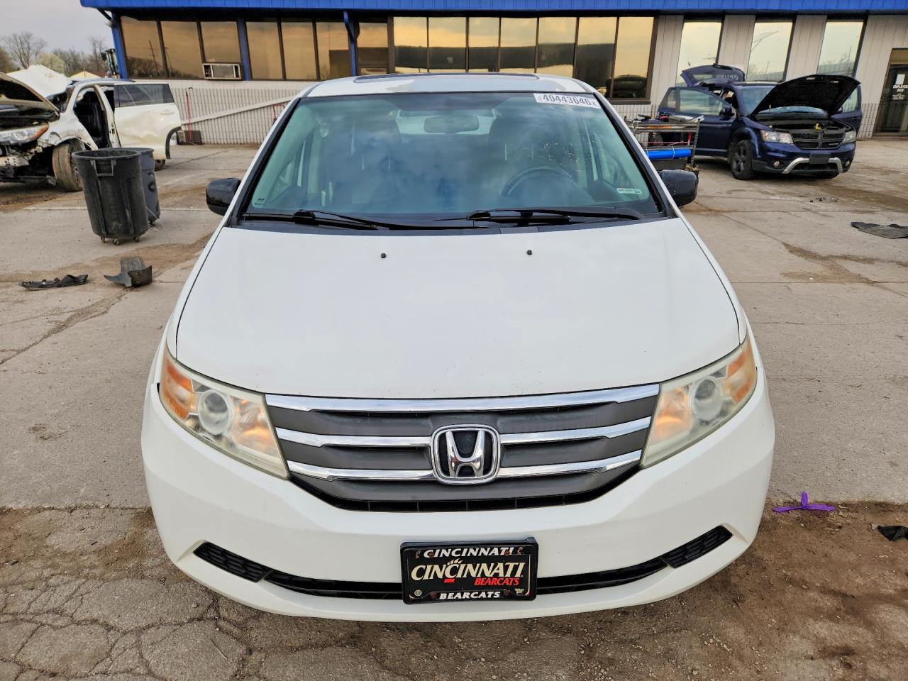 2011 Honda Odyssey Exl White vin: 5FNRL5H67BB019007