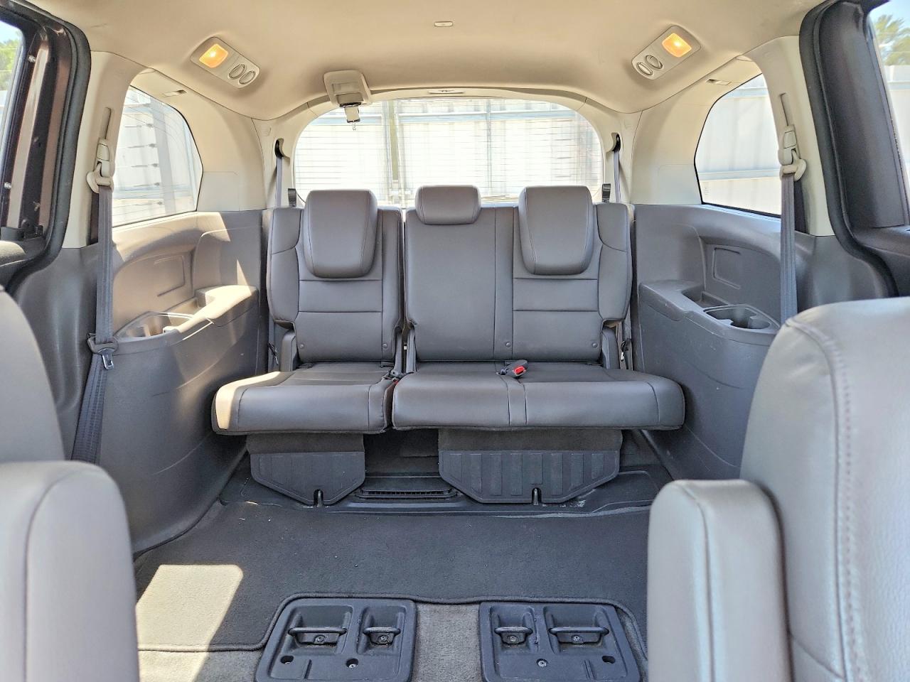2011 Honda Odyssey Exl Gray vin: 5FNRL5H67BB056641