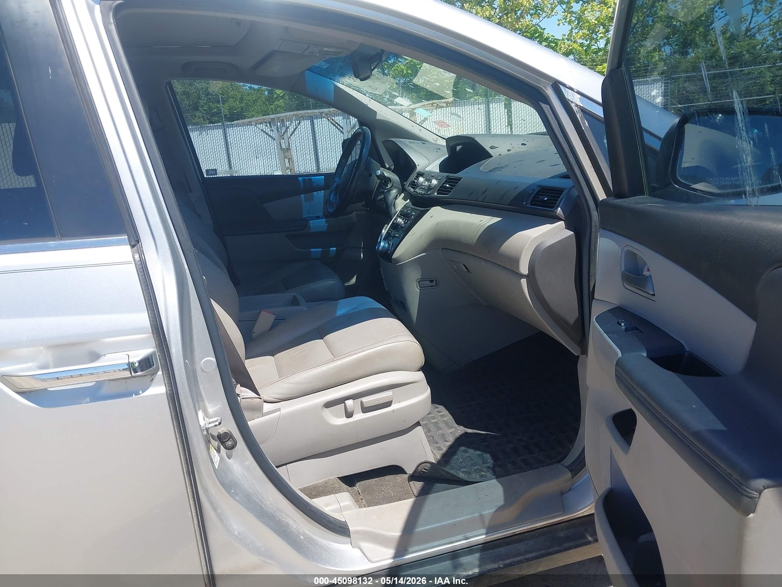 2012 Honda Odyssey Ex-l Silver vin: 5FNRL5H67CB011605
