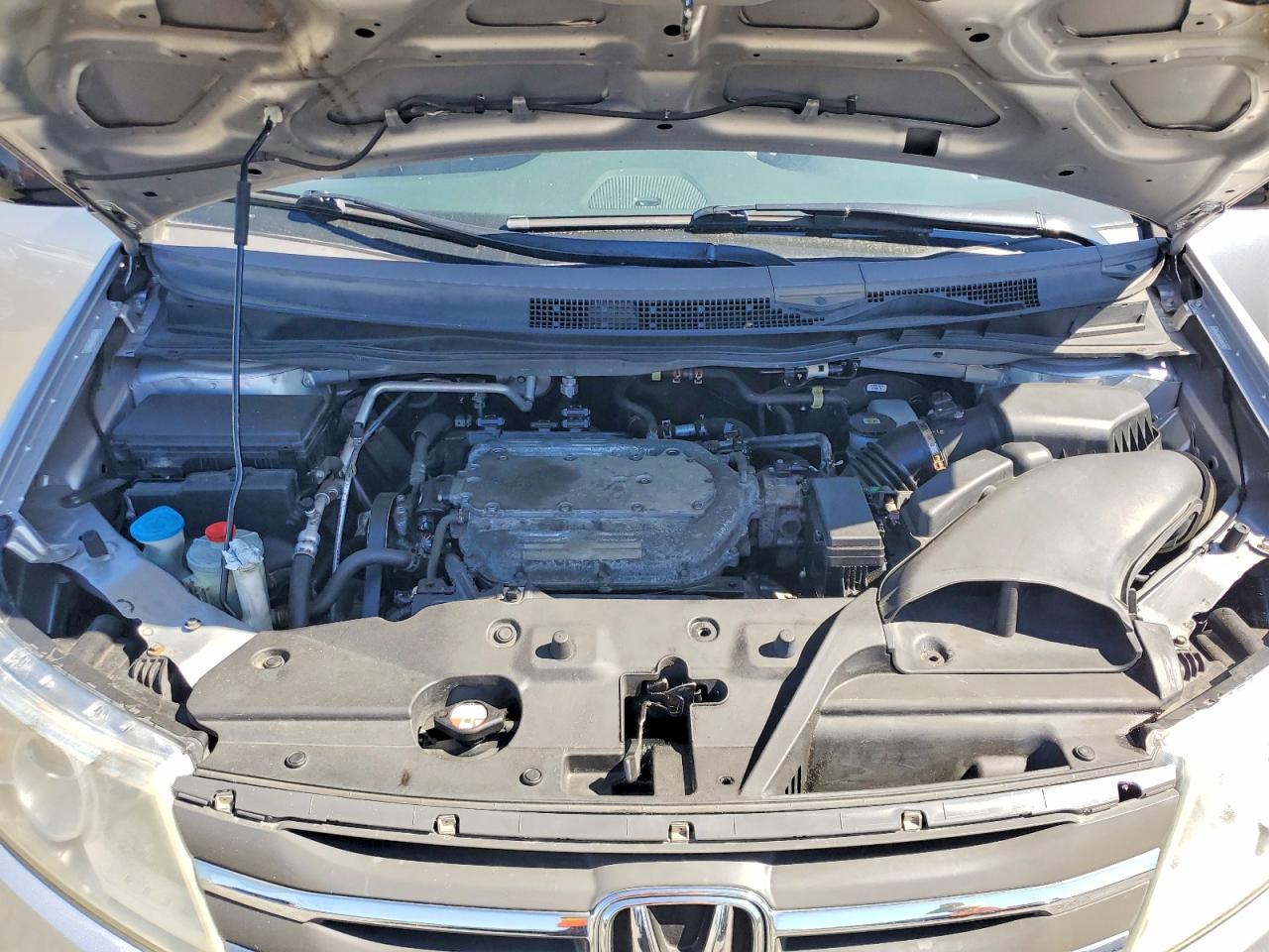 2012 Honda Odyssey Exl Silver vin: 5FNRL5H67CB091178