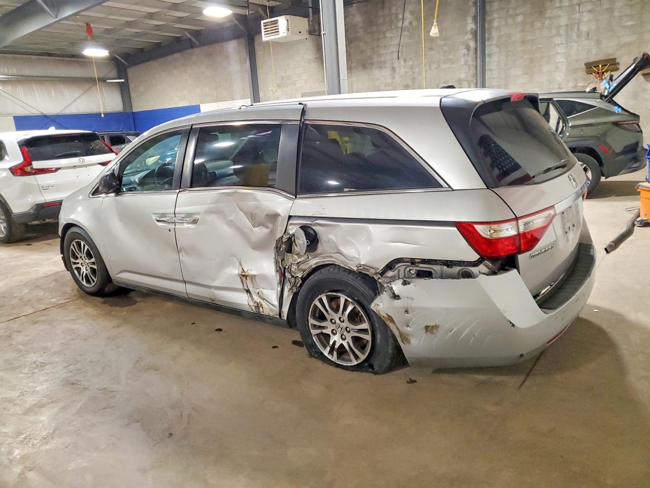 2012 Honda Odyssey Exl Silver vin: 5FNRL5H67CB111686