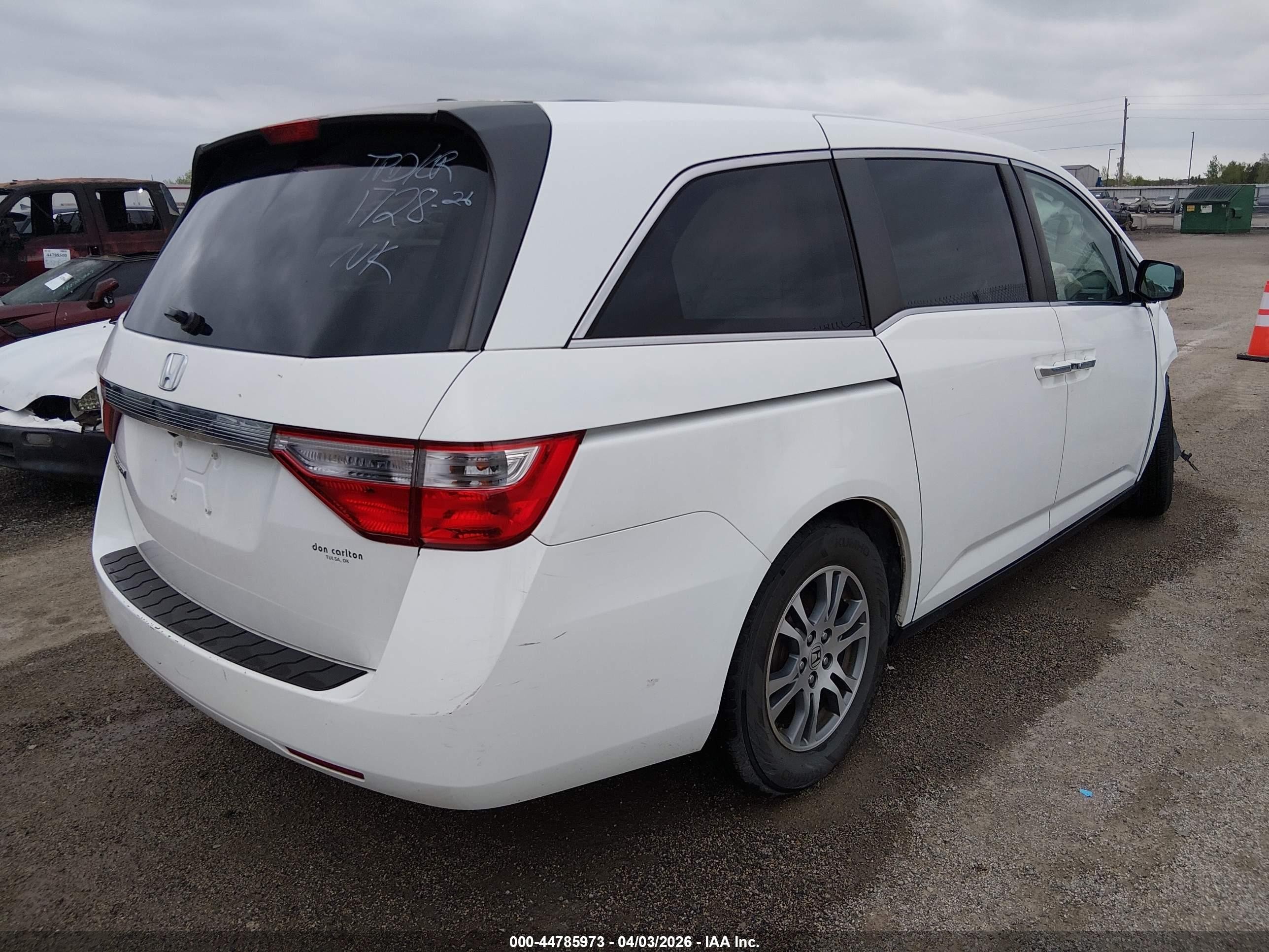 2012 Honda Odyssey Ex-l White vin: 5FNRL5H67CB120162