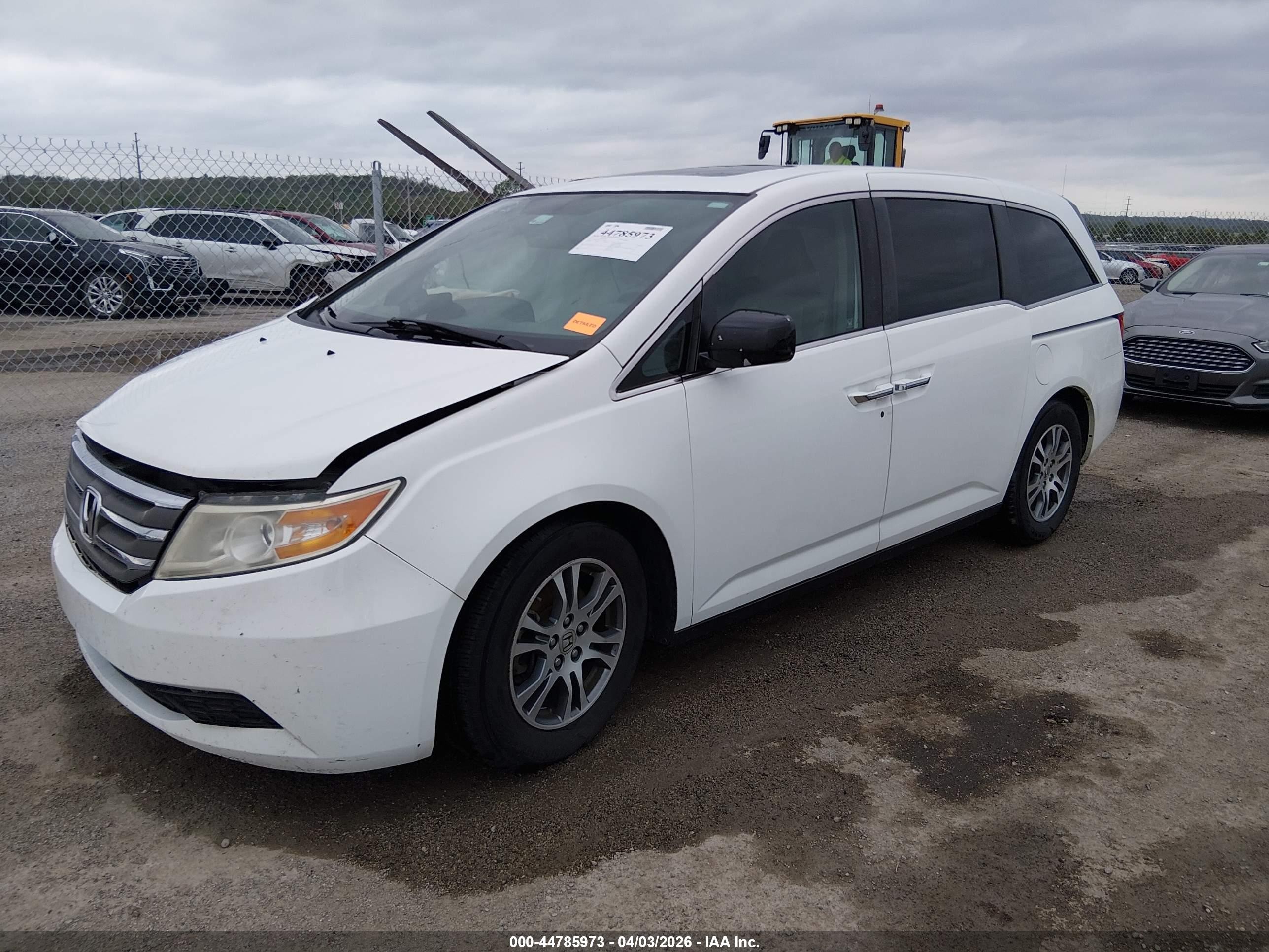 2012 Honda Odyssey Ex-l White vin: 5FNRL5H67CB120162
