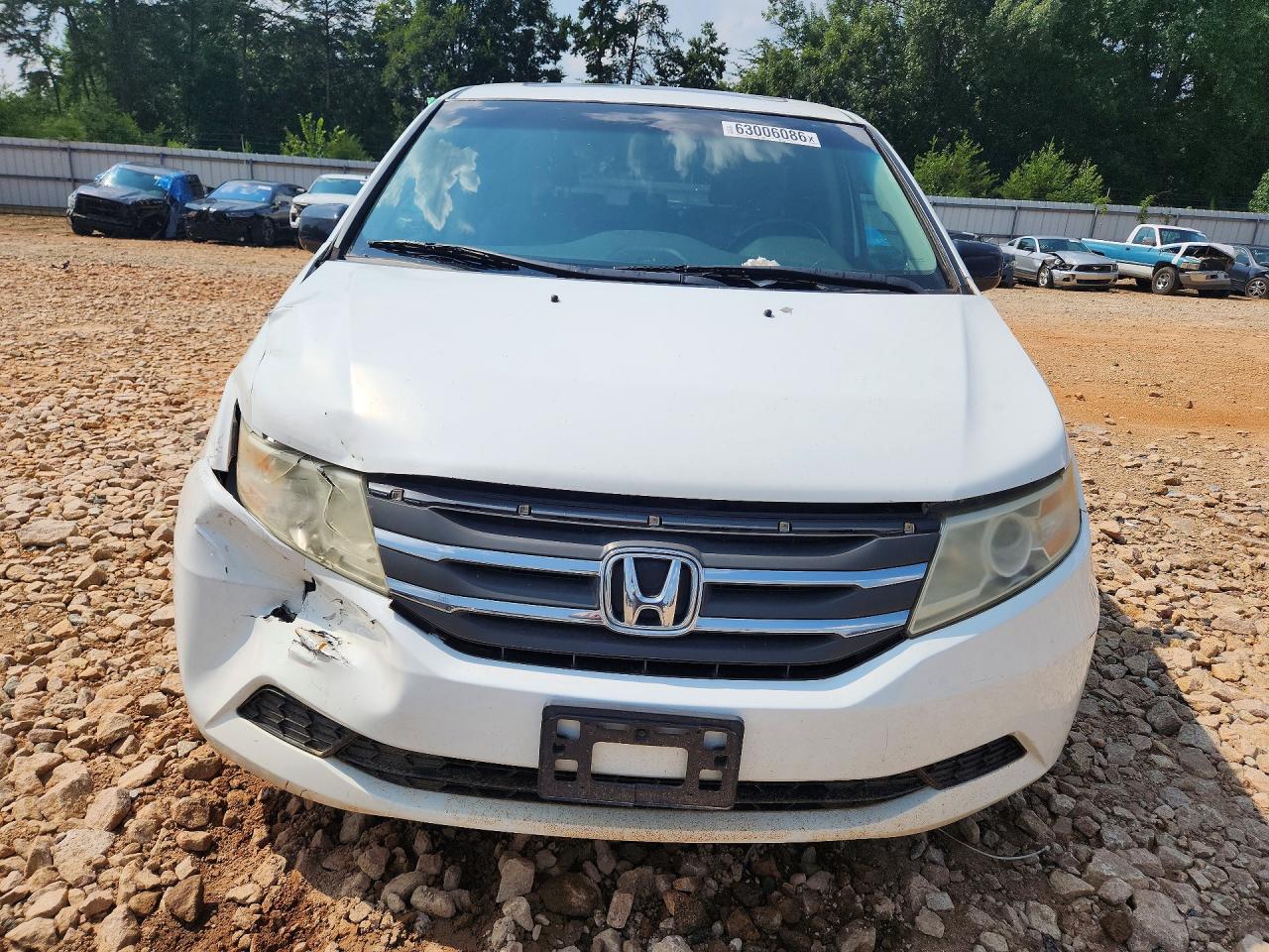 2012 Honda Odyssey Exl White vin: 5FNRL5H67CB120887