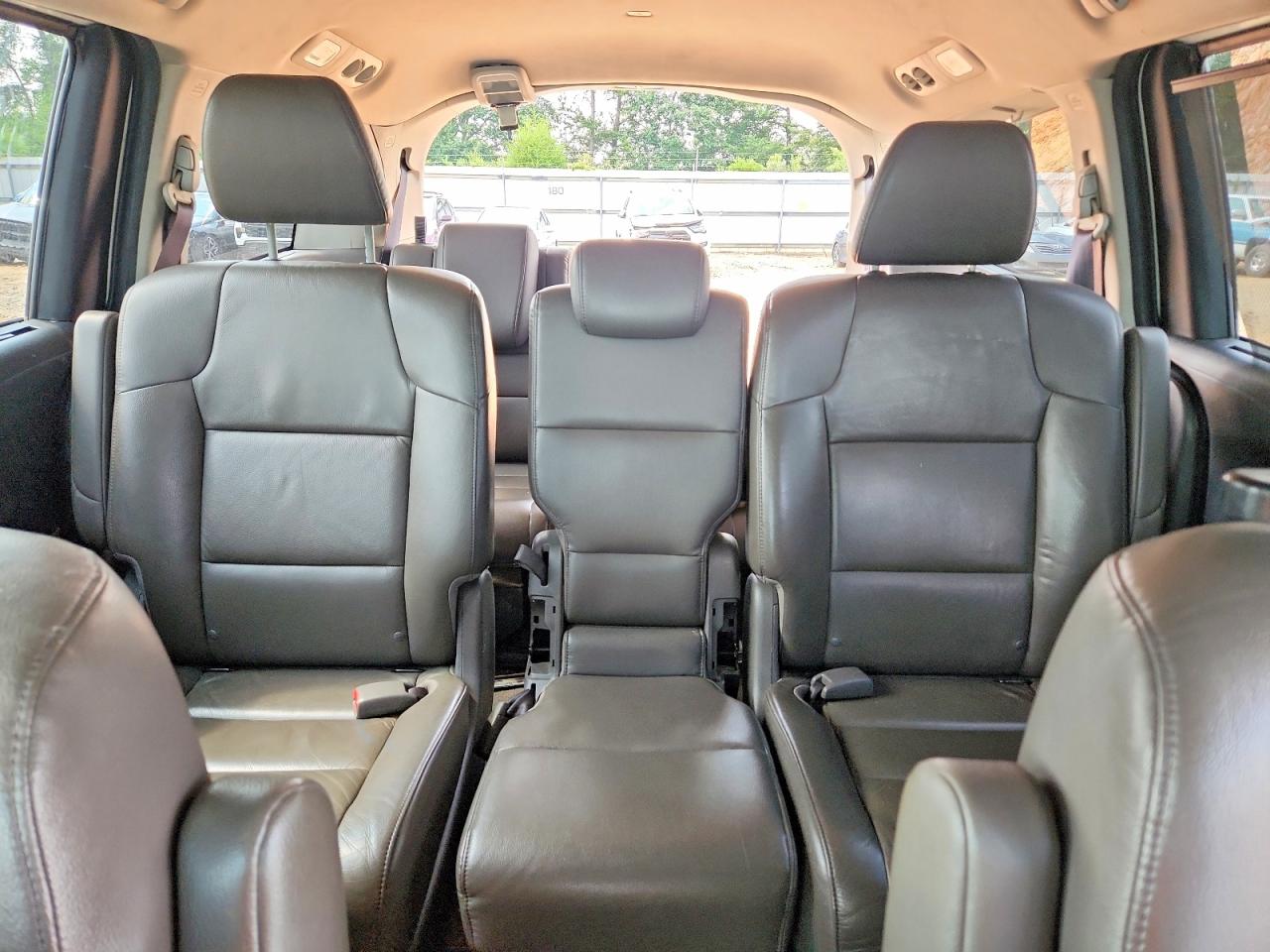 2012 Honda Odyssey Exl White vin: 5FNRL5H67CB120887