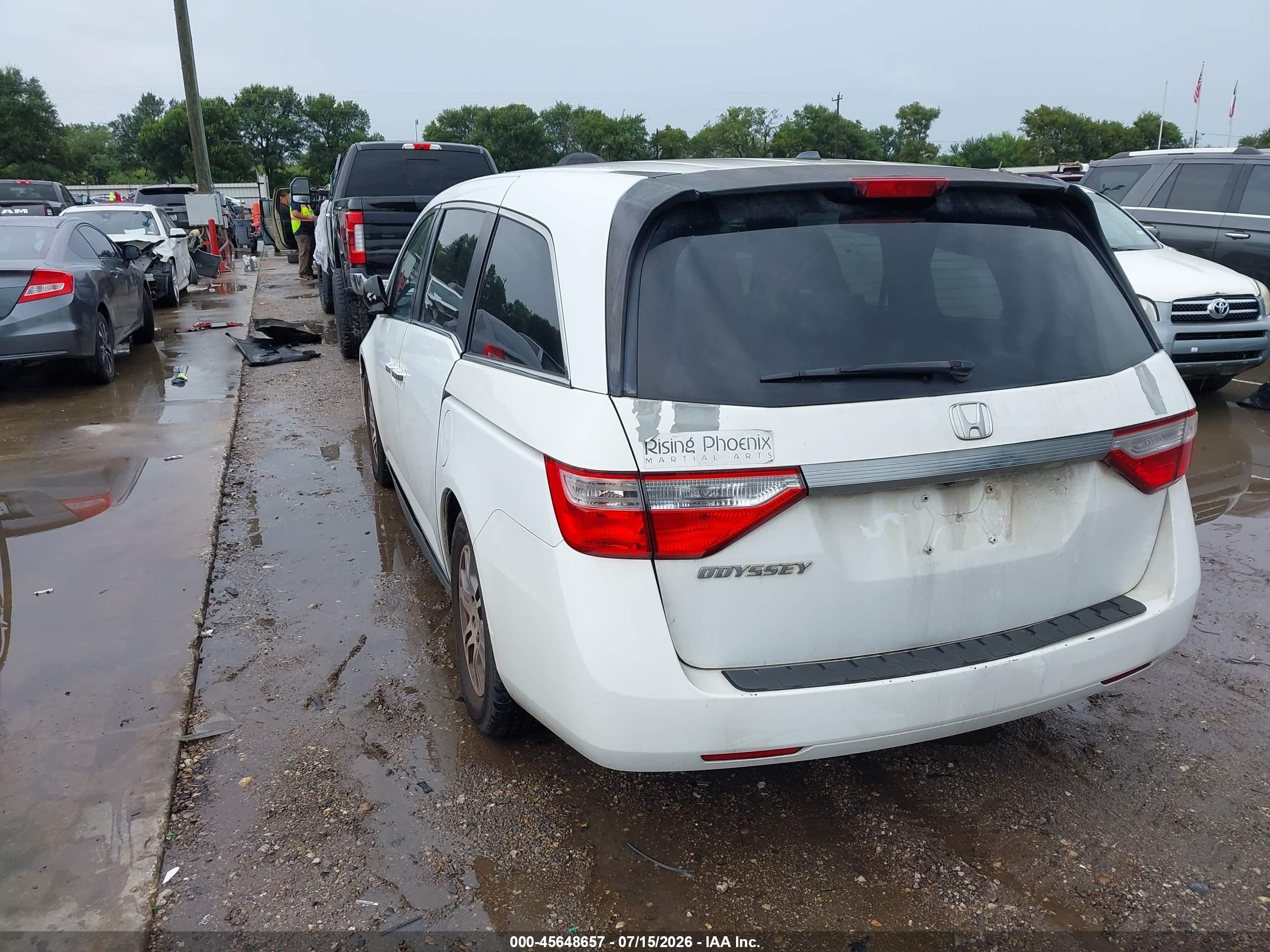2012 Honda Odyssey Ex-l White vin: 5FNRL5H67CB134188