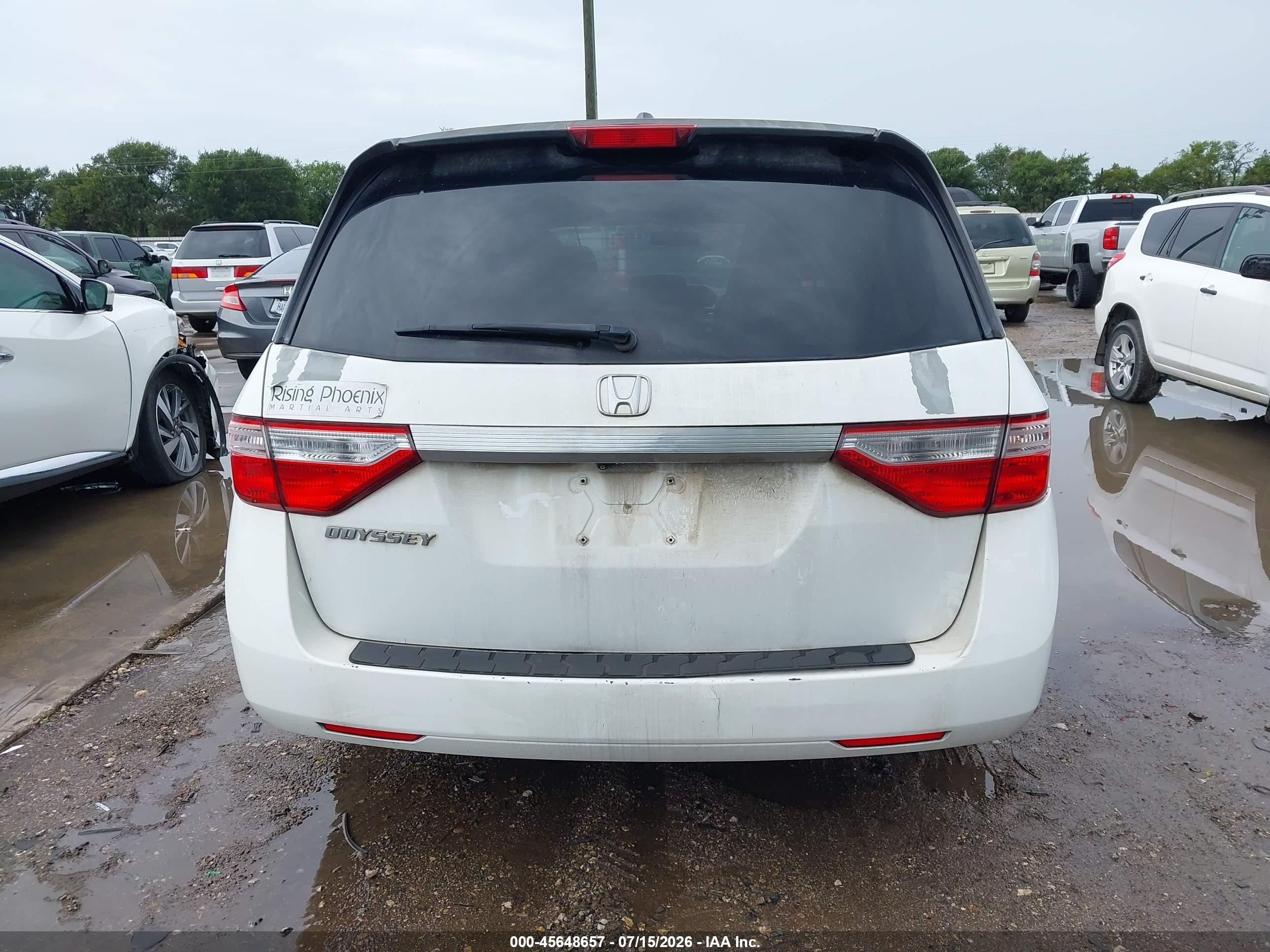 2012 Honda Odyssey Ex-l White vin: 5FNRL5H67CB134188