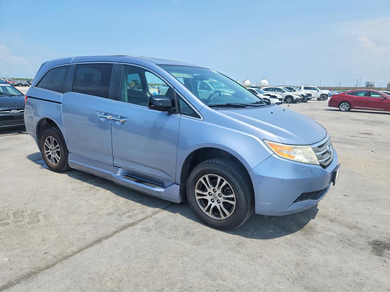 2013 Honda Odyssey Exl Blue vin: 5FNRL5H67DB014859