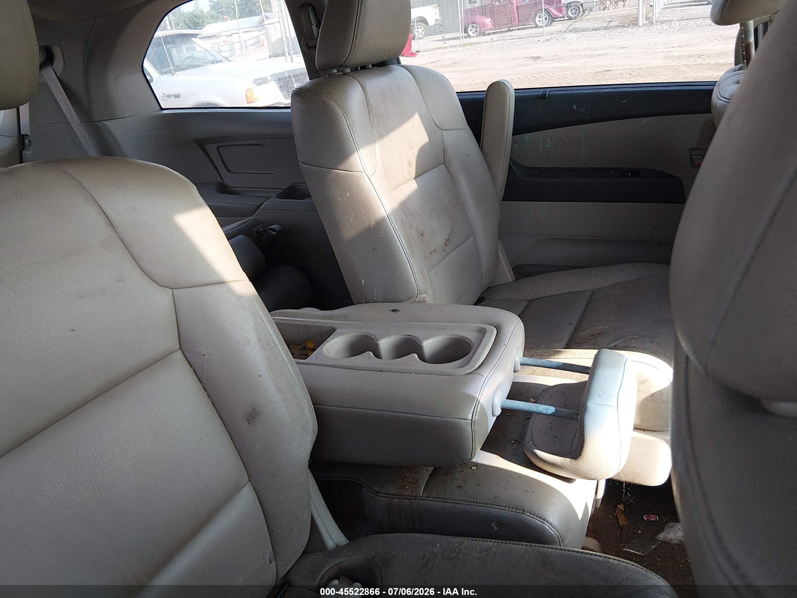 2013 Honda Odyssey Ex-l White vin: 5FNRL5H67DB020547