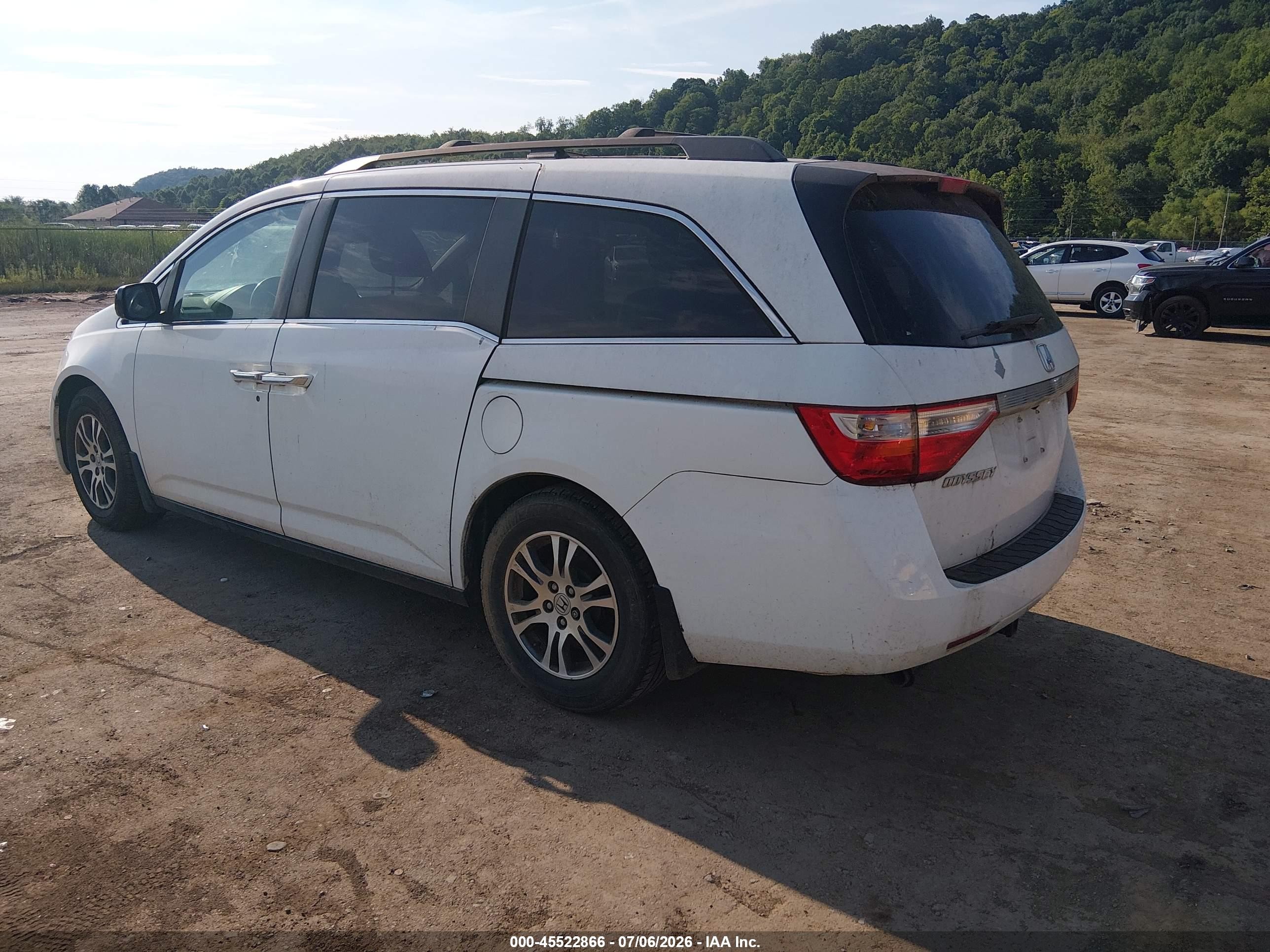 2013 Honda Odyssey Ex-l White vin: 5FNRL5H67DB020547