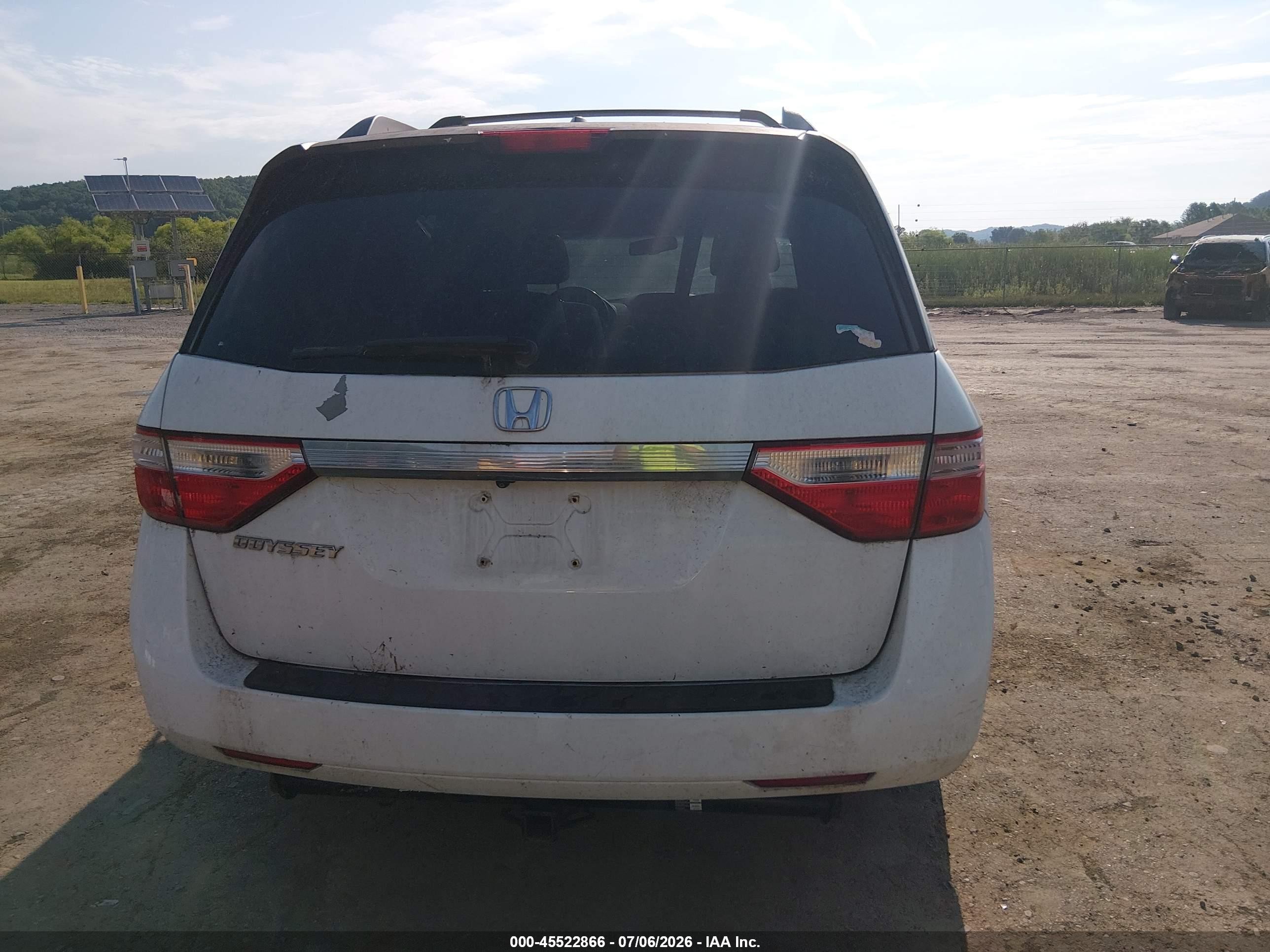2013 Honda Odyssey Ex-l White vin: 5FNRL5H67DB020547