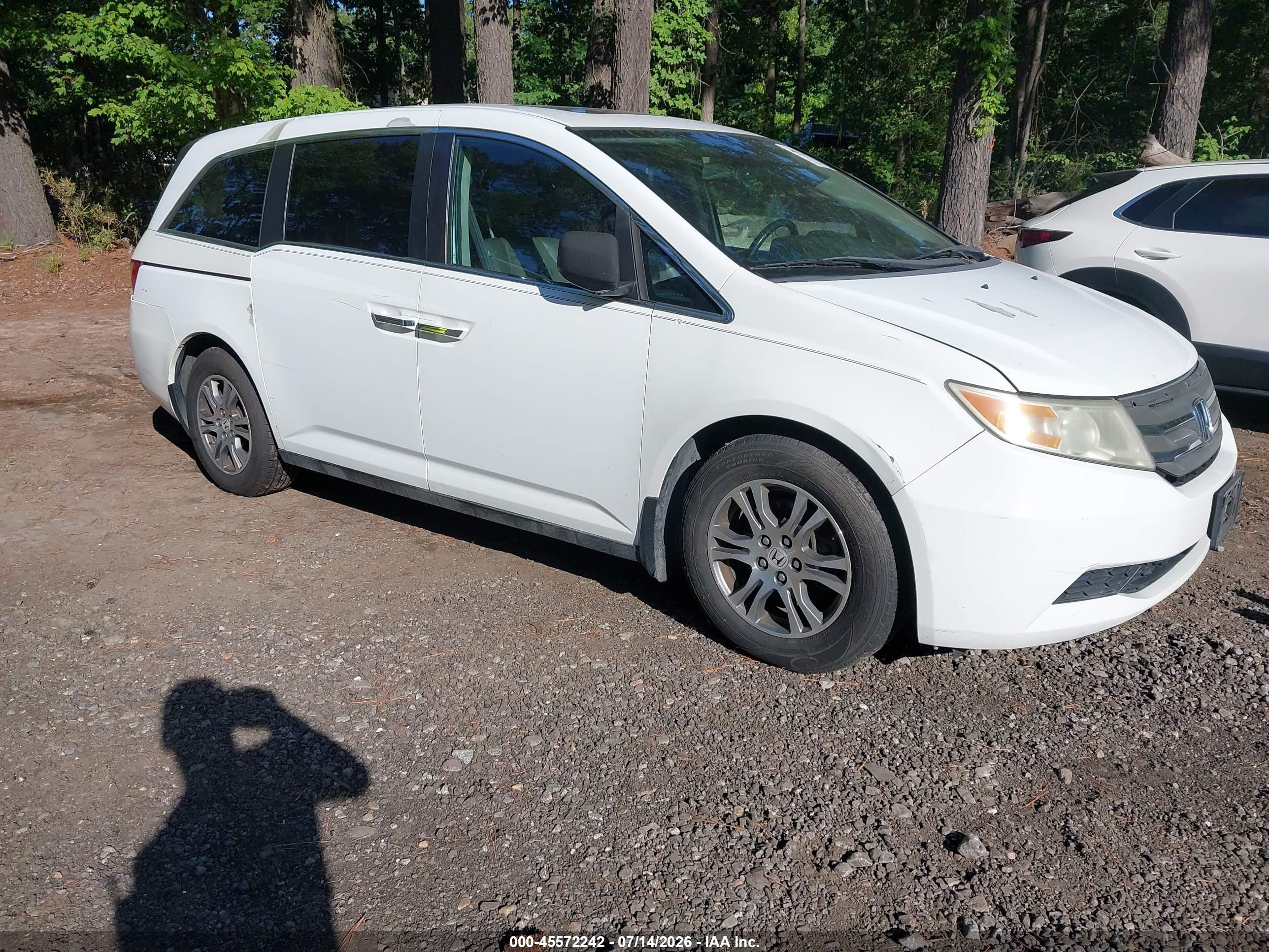 2013 Honda Odyssey Ex-l Белый vin: 5FNRL5H67DB035436