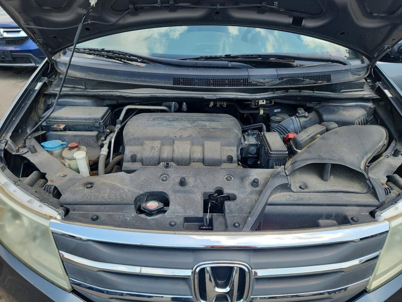 2014 Honda Odyssey Gray vin: 5FNRL5H67DB043875