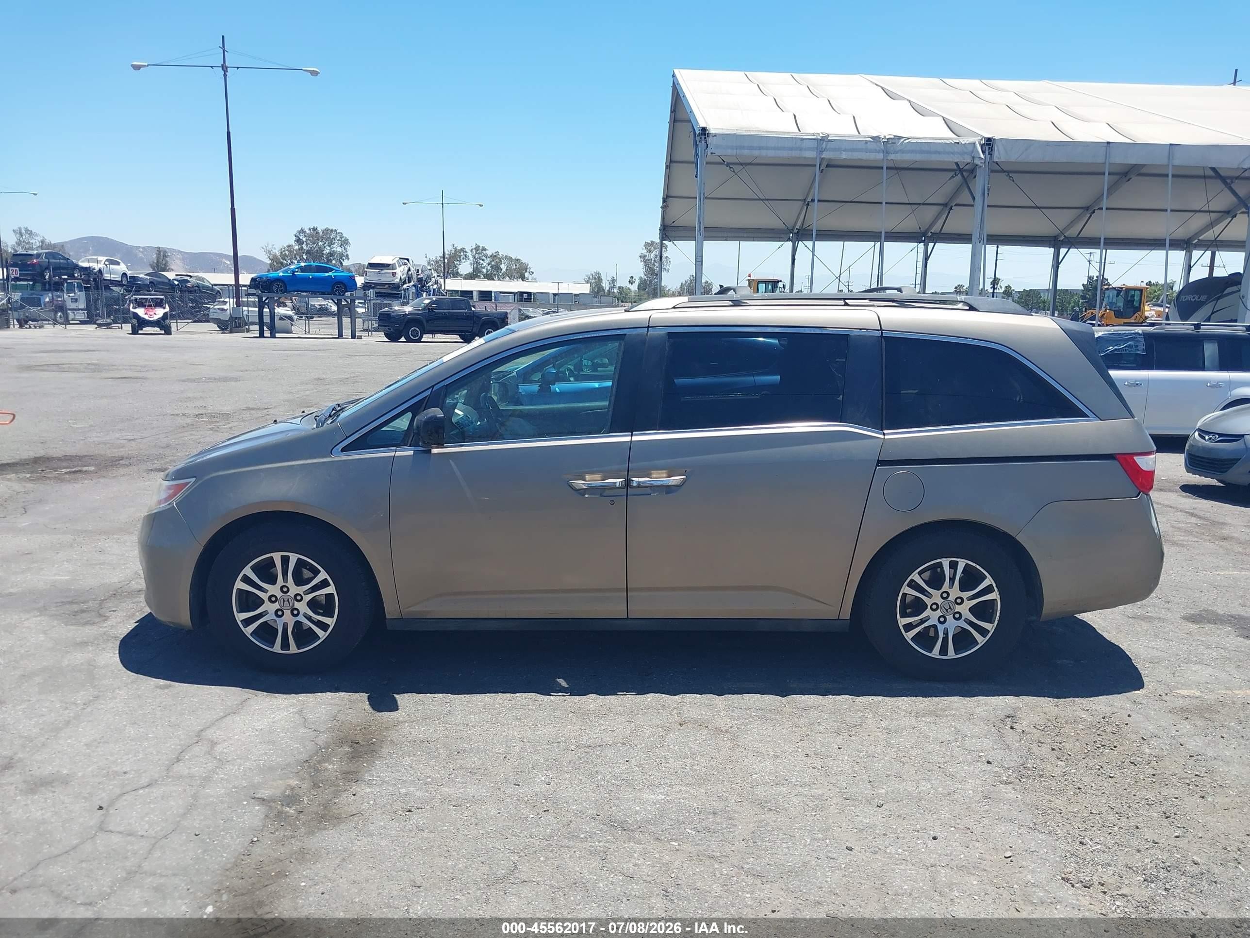 2013 Honda Odyssey Ex-l Beige vin: 5FNRL5H67DB045562
