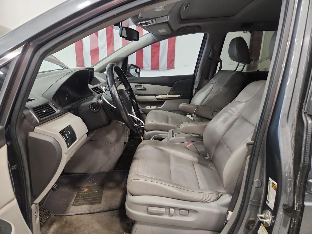 2013 Honda Odyssey Exl Gray vin: 5FNRL5H67DB053189