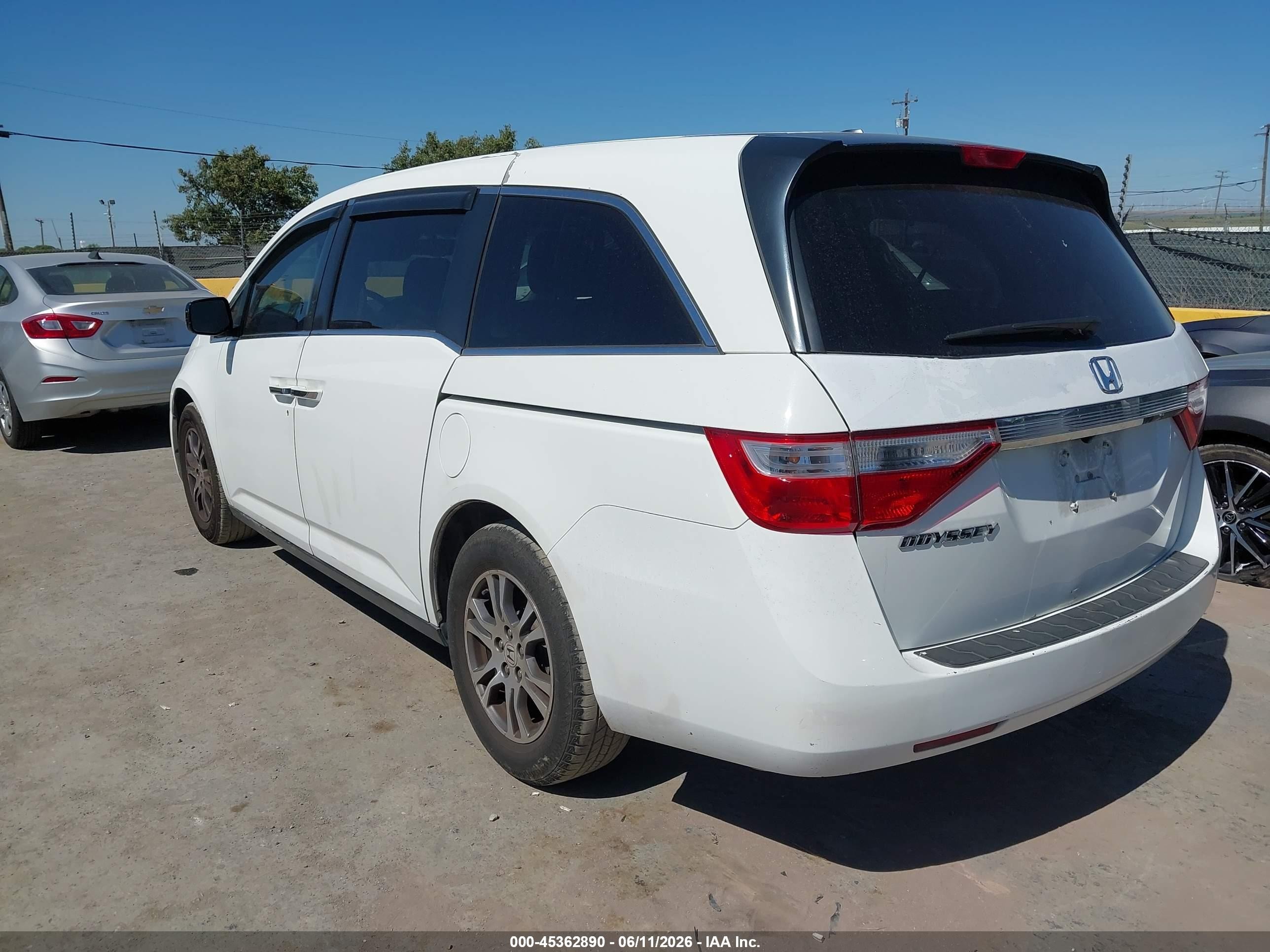 2013 Honda Odyssey Ex-l White vin: 5FNRL5H67DB081526