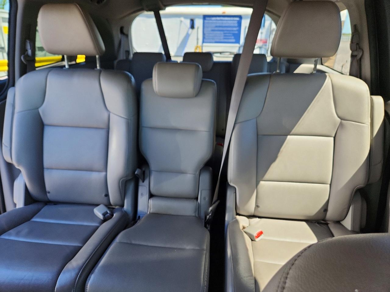 2014 Honda Odyssey Exl Blue vin: 5FNRL5H67EB022204