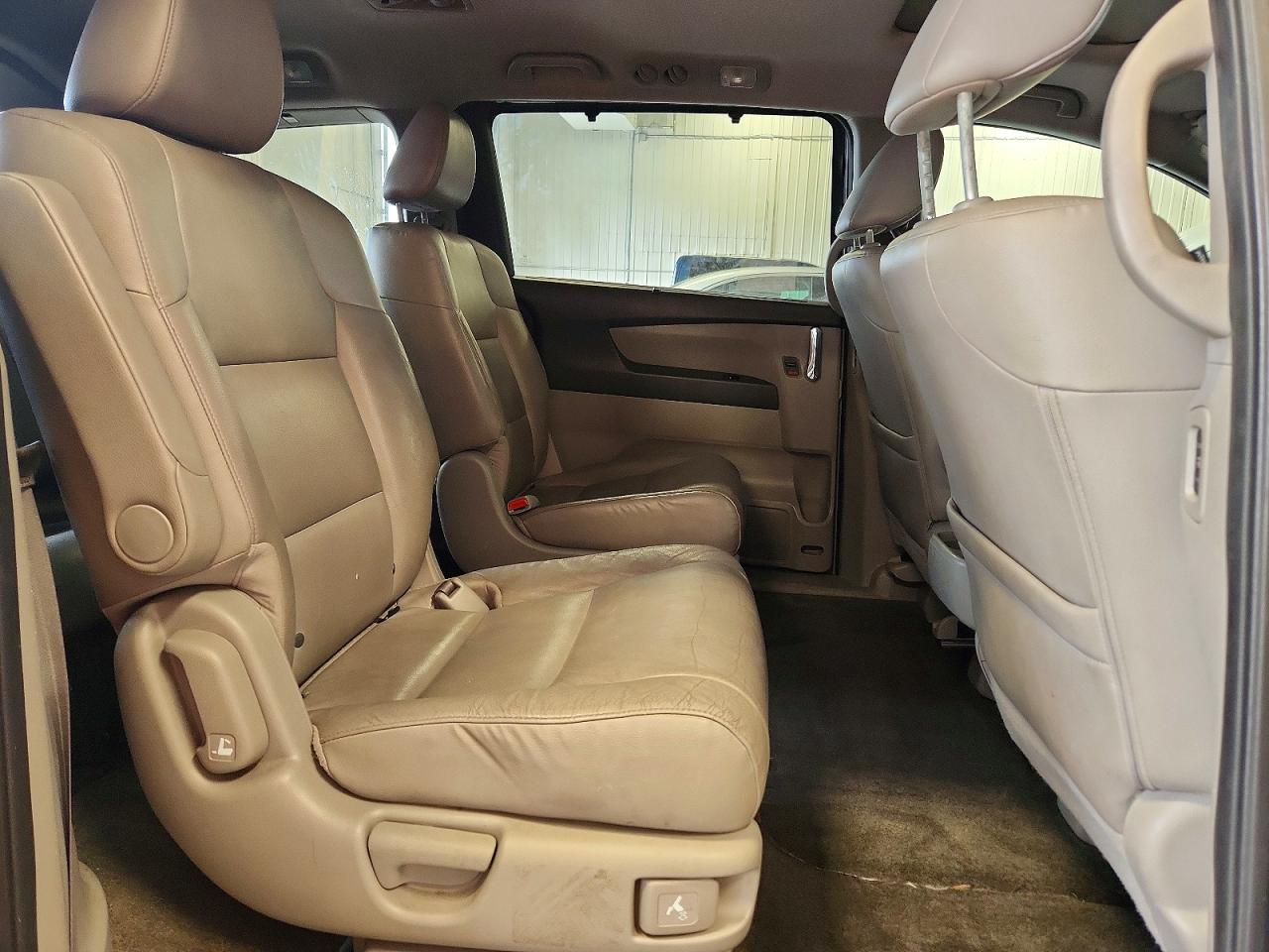 2014 Honda Odyssey Exl Gray vin: 5FNRL5H67EB022686