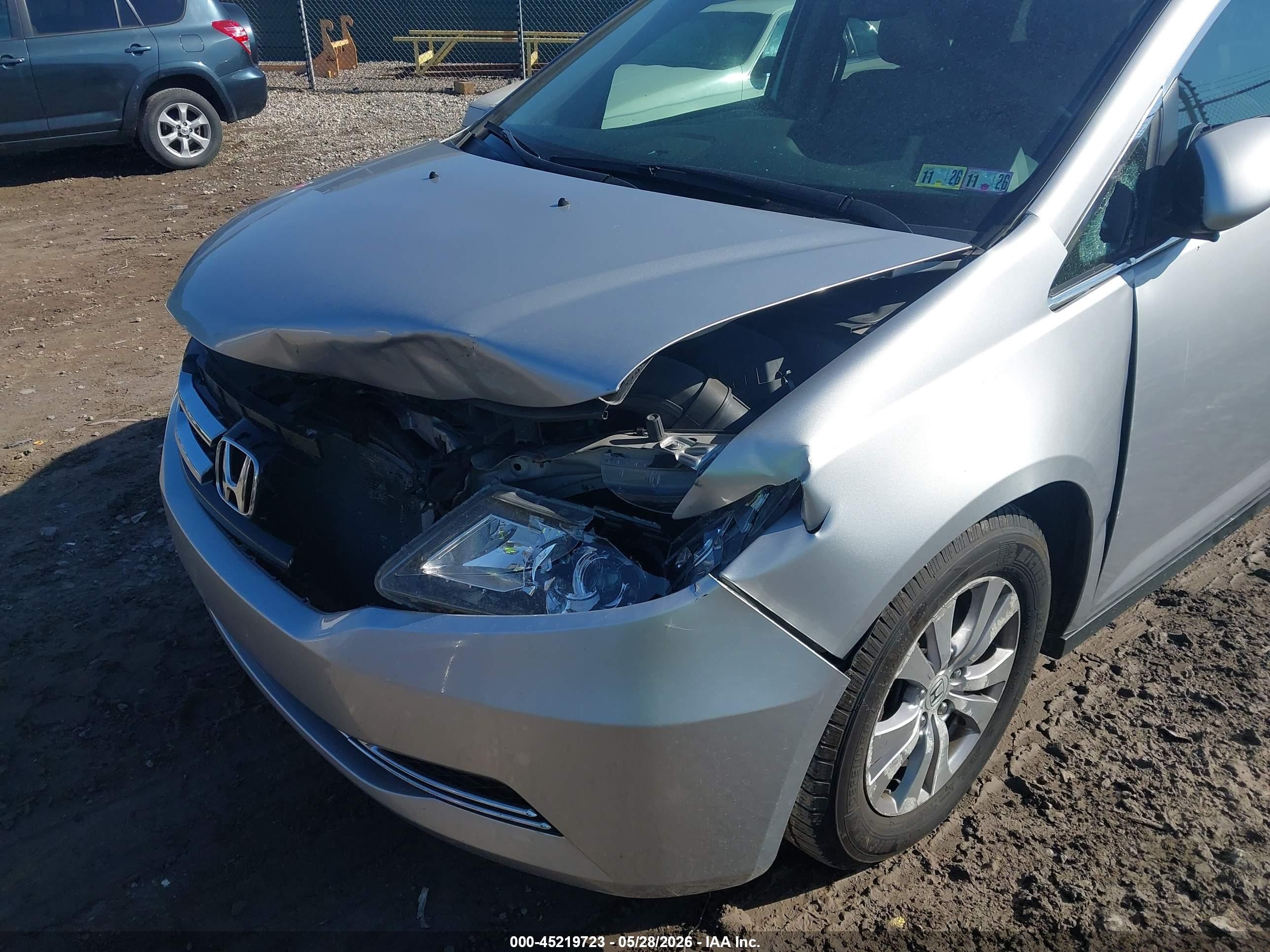 2014 Honda Odyssey Ex-l Silver vin: 5FNRL5H67EB039259