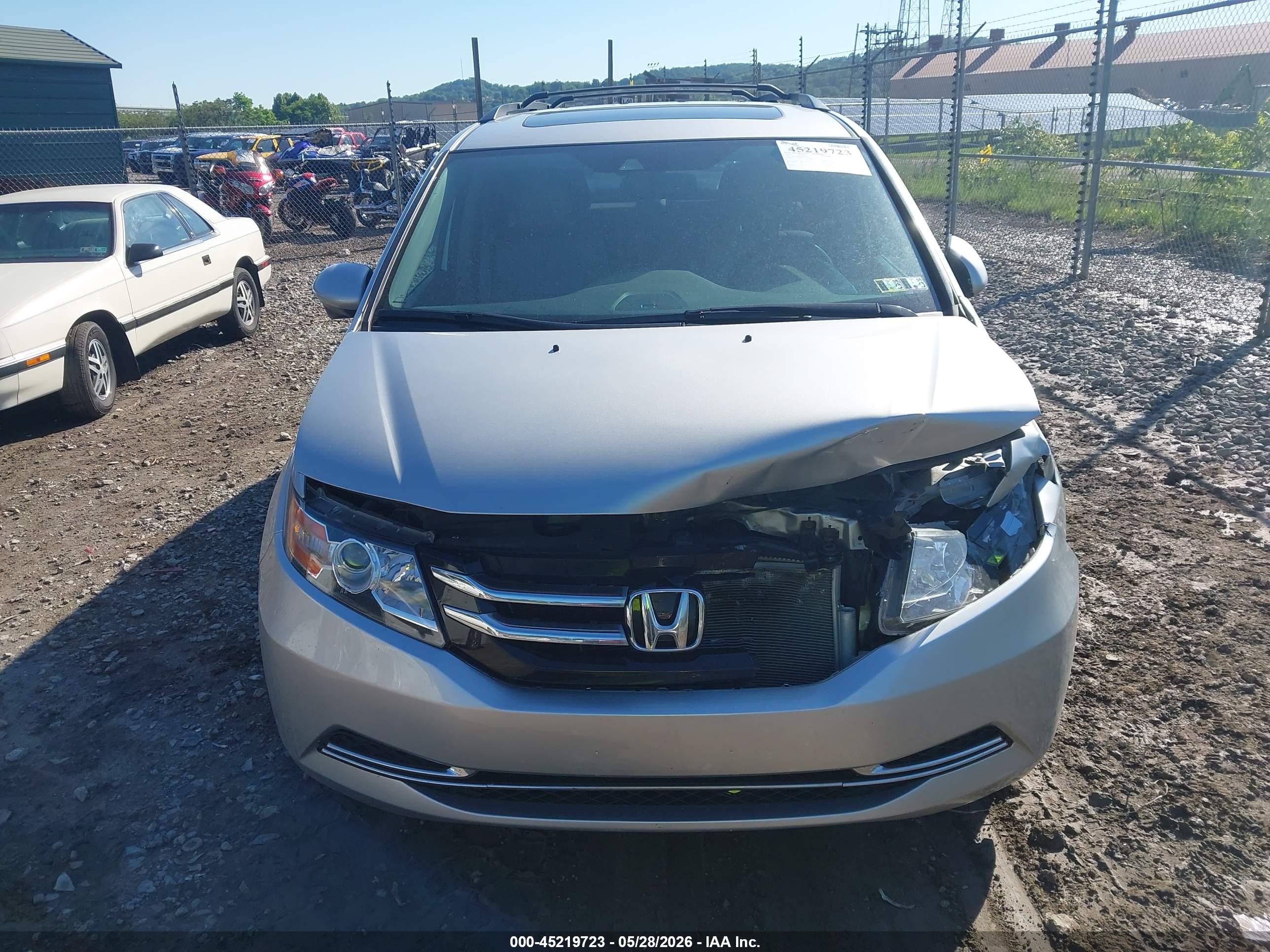 2014 Honda Odyssey Ex-l Silver vin: 5FNRL5H67EB039259