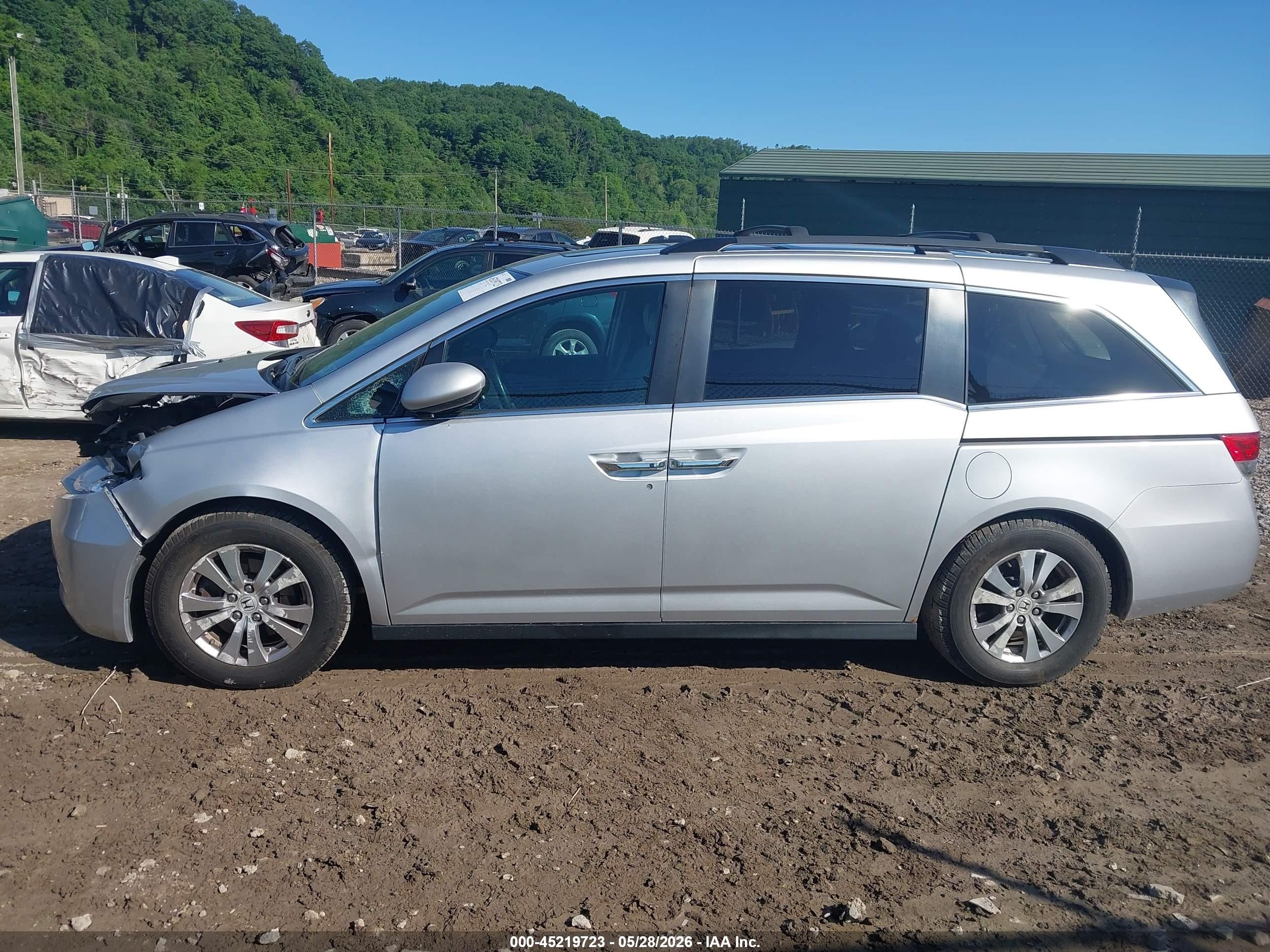 2014 Honda Odyssey Ex-l Silver vin: 5FNRL5H67EB039259
