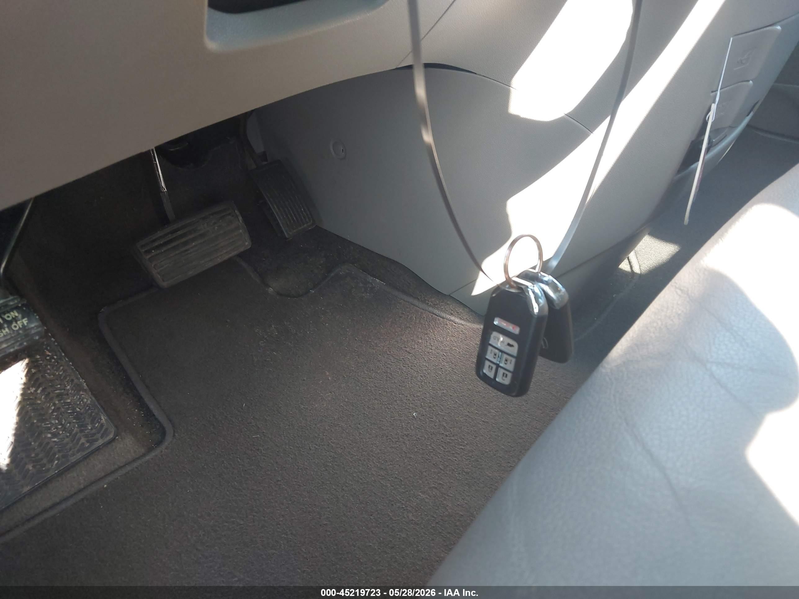 2014 Honda Odyssey Ex-l Silver vin: 5FNRL5H67EB039259