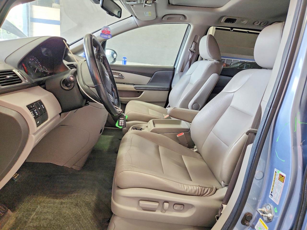 2014 Honda Odyssey Exl Blue vin: 5FNRL5H67EB068194