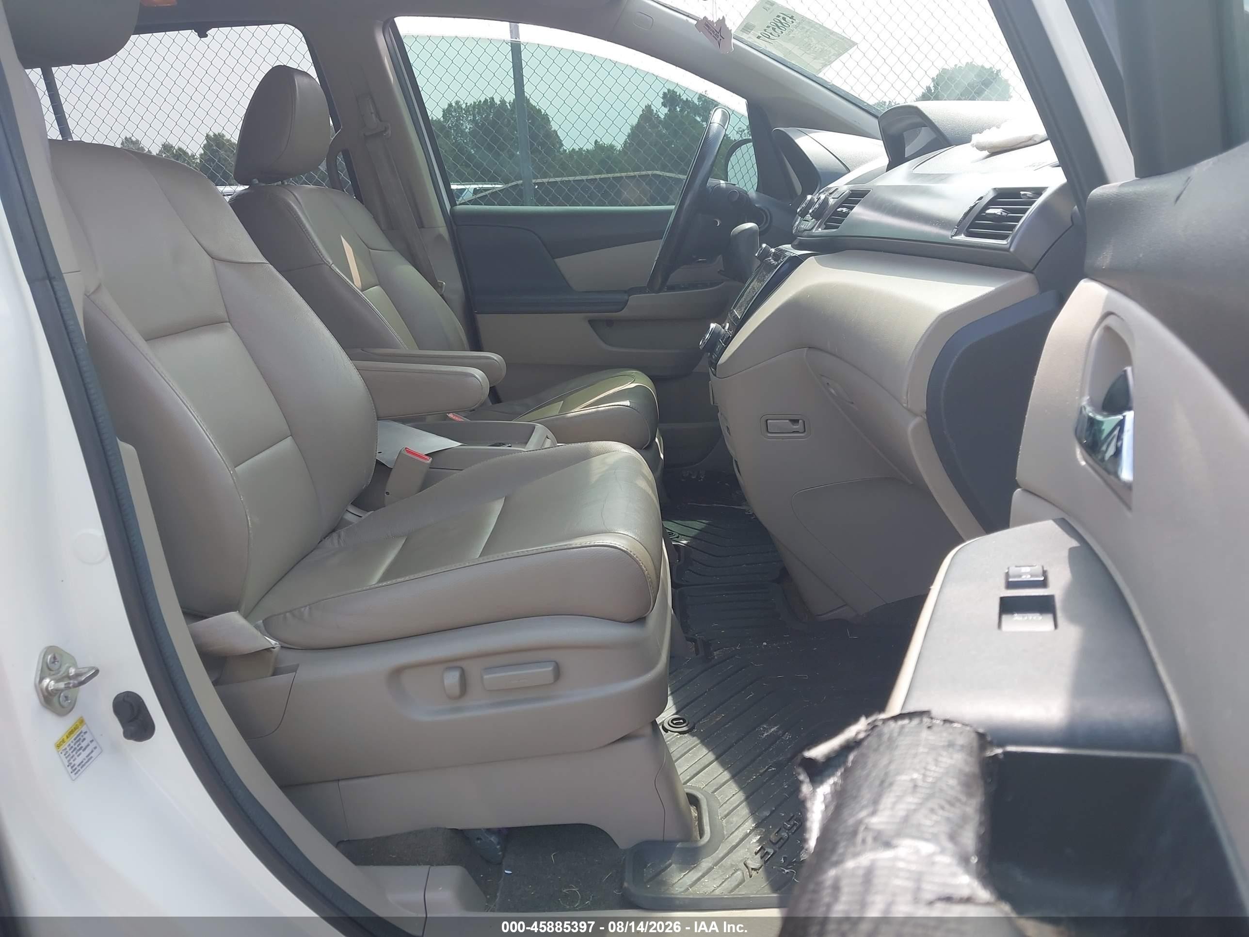 2014 Honda Odyssey Ex-l White vin: 5FNRL5H67EB088932